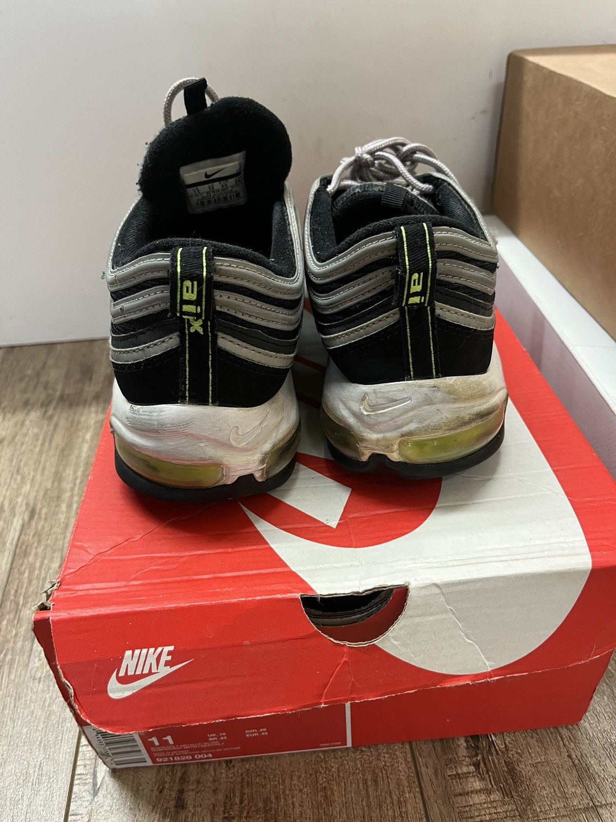Nike Nike airmax 97 volt Size US 11 / EU 44 - 4 Thumbnail
