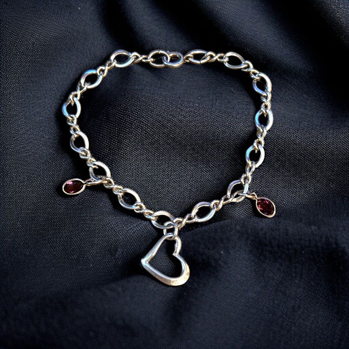 Vintage Vintage Cellini sterling heart charm bracelet Size ONE SIZE - 1 Thumbnail