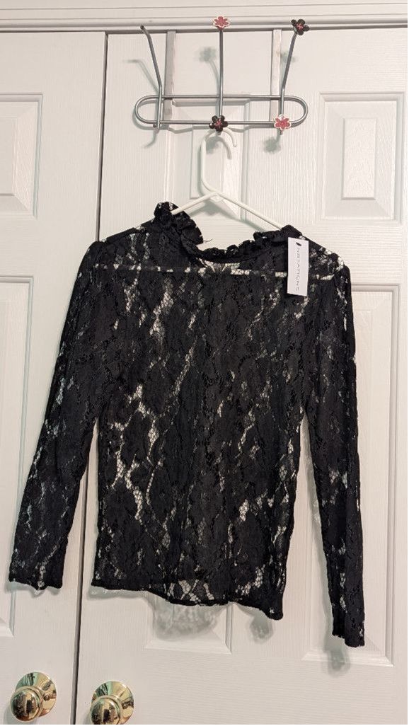 Designer Women's Notations Blouse, Size M, Black Size M / US 6-8 / IT 42-44 - 1 Thumbnail