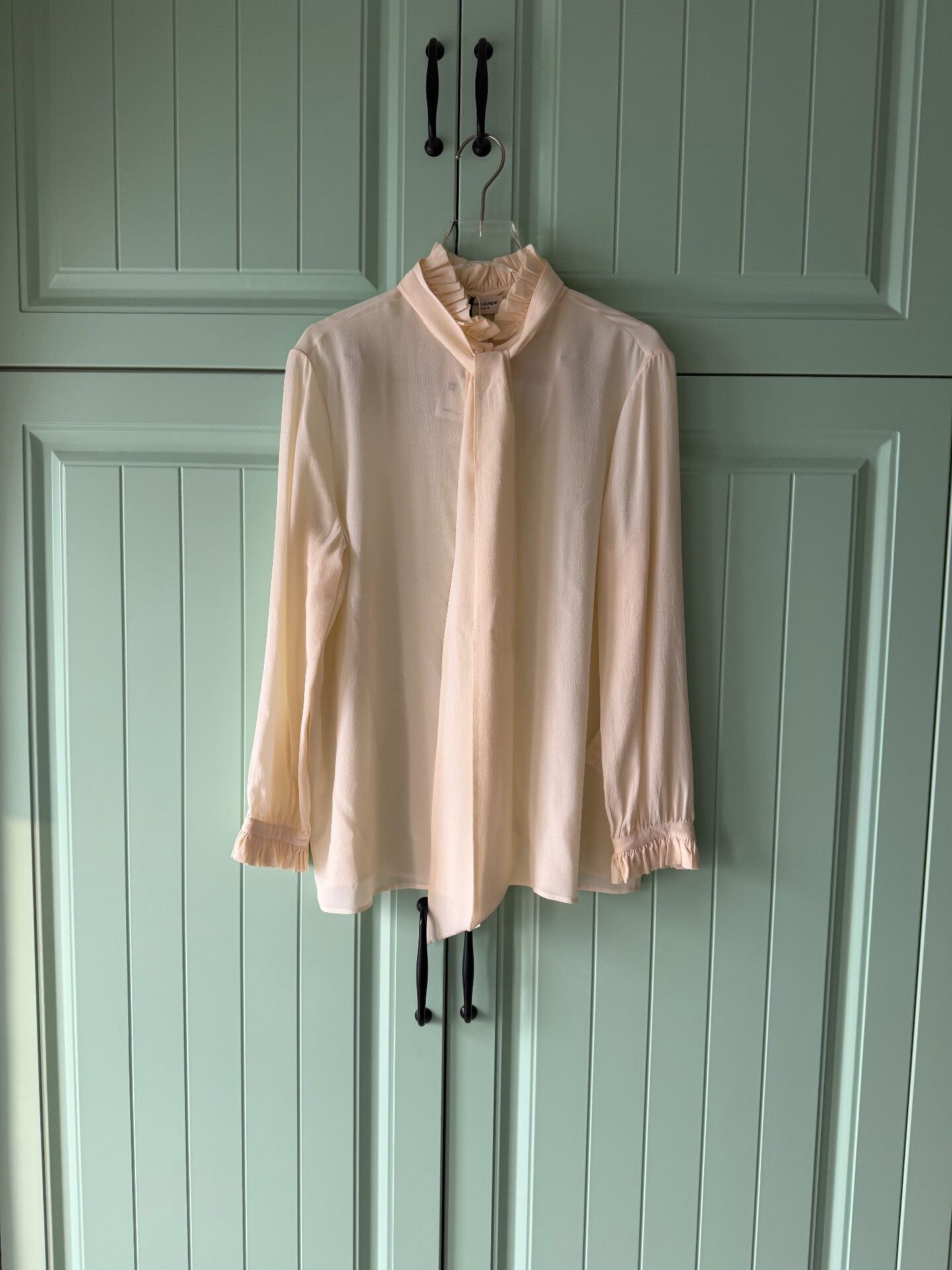 Yves Saint Laurent YSL Ivory Silk Ruffle Detail Shirt Size S / US 4 / IT 40 - 1 Thumbnail