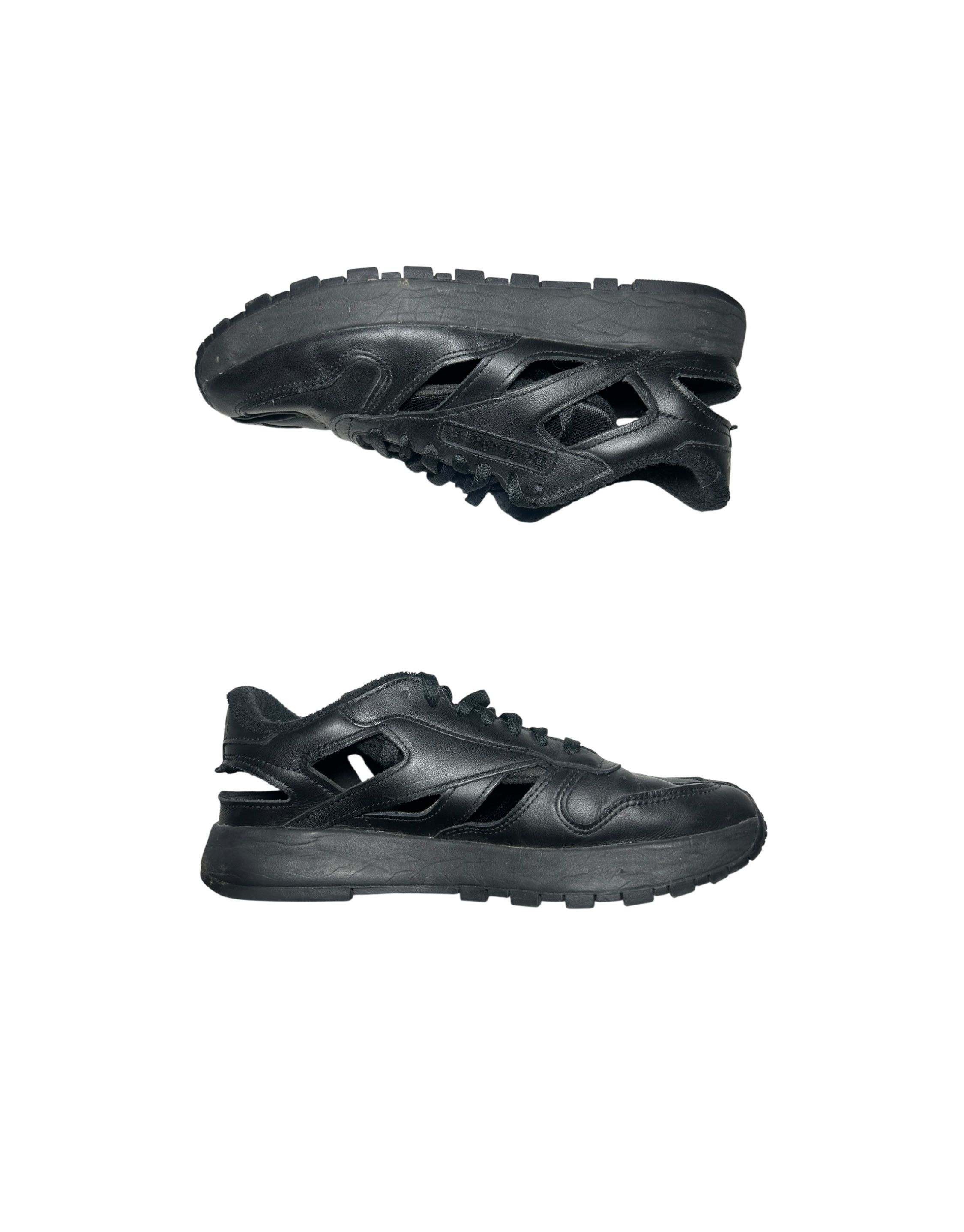 Maison Margiela × Reebok Maison Margiela X Reebok Size US 9 / EU 42 - 1 Thumbnail