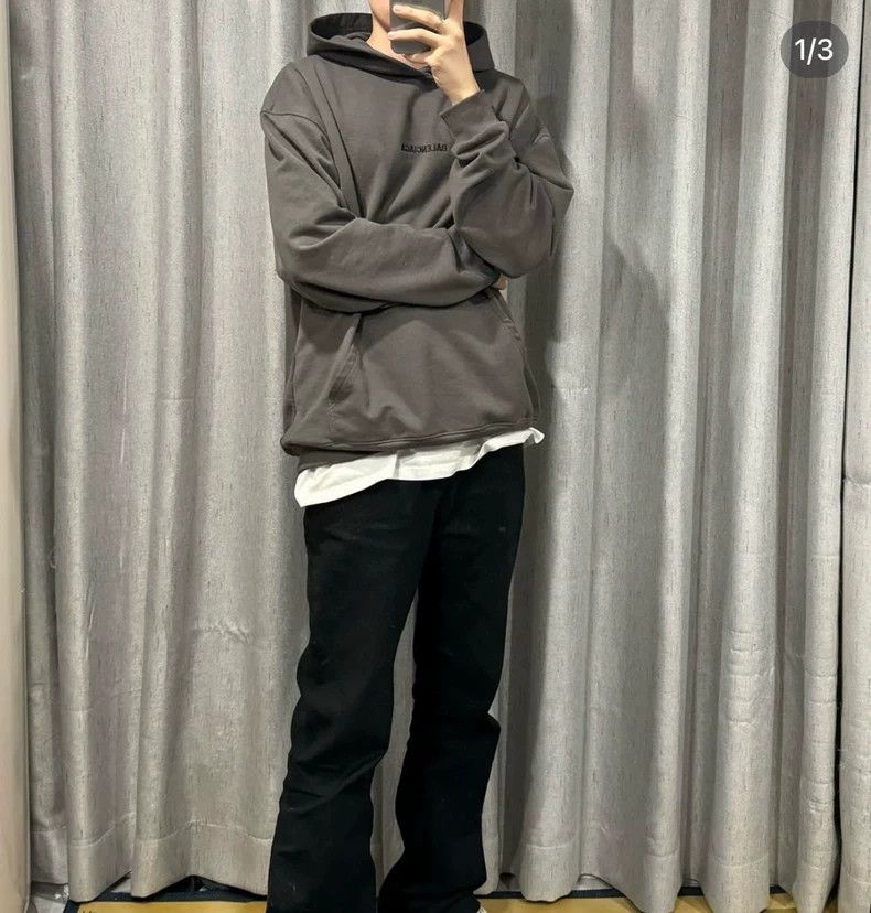 Balenciaga Balenciaga Grey sweater Size US S / EU 44-46 / 1 - 7 Thumbnail