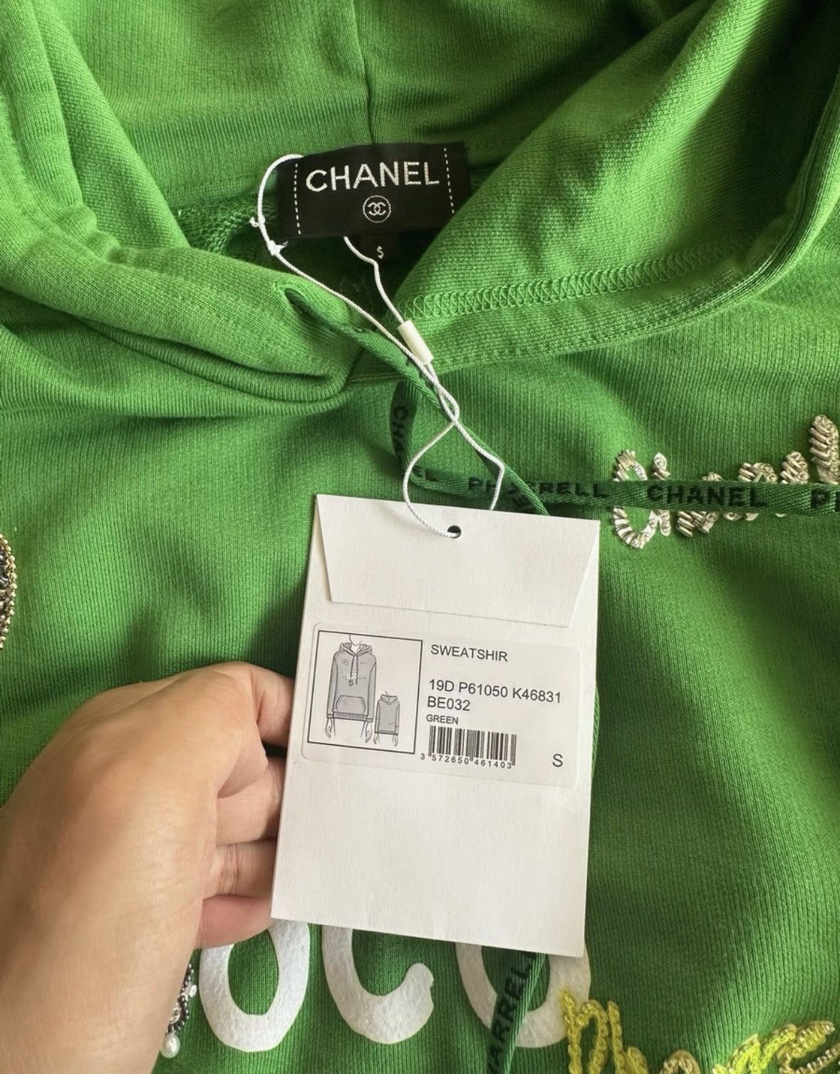 Chanel Chanel pharell hoodie green Size US S / EU 44-46 / 1 - 6 Thumbnail