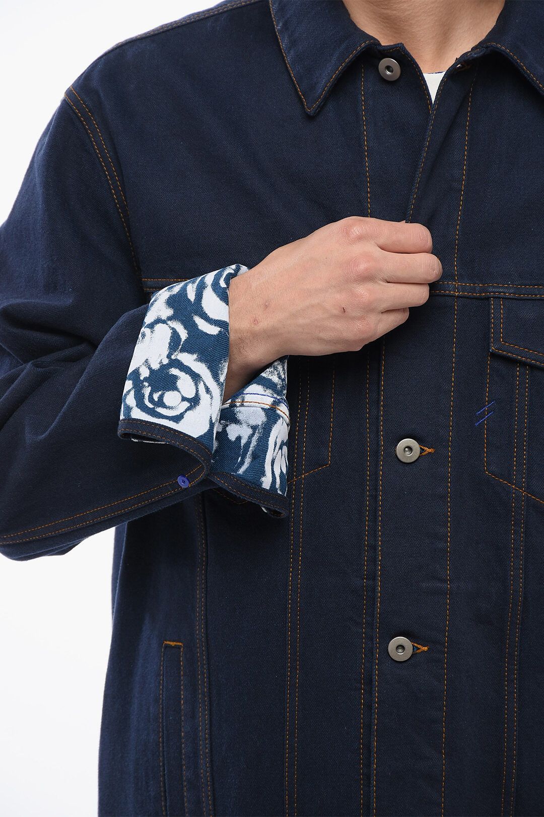 Burberry og1mm1125 Dark Washed Denim Jacket in Blue Size US M / EU 48-50 / 2 - 4 Thumbnail