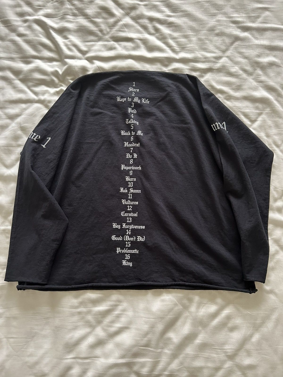 【Yeezy】 Vultures Long T-Shirt Black ★人気 Yeezy Vultures Long Sleeve T Shirt Black Kanye West Volume 1