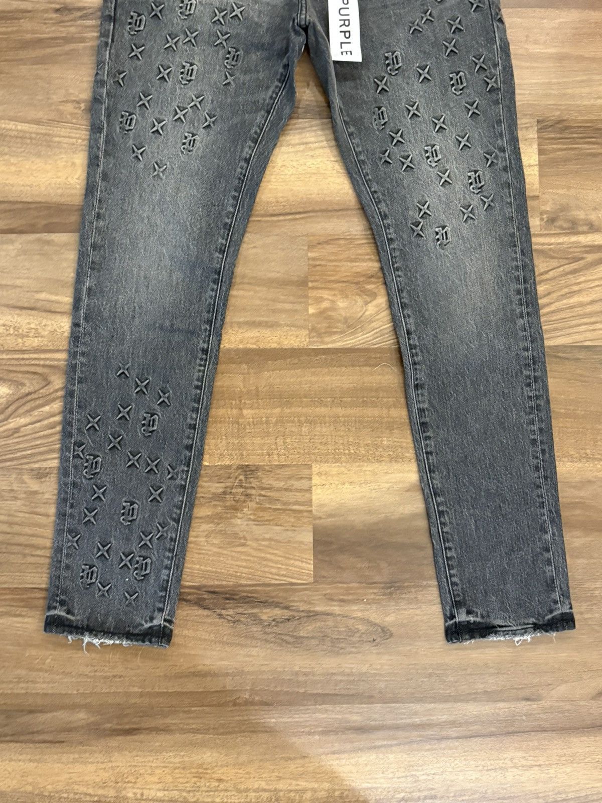 Purple Brand Purple Brand dark monogram jeans size 33 brand new Size US 33 - 5 Thumbnail