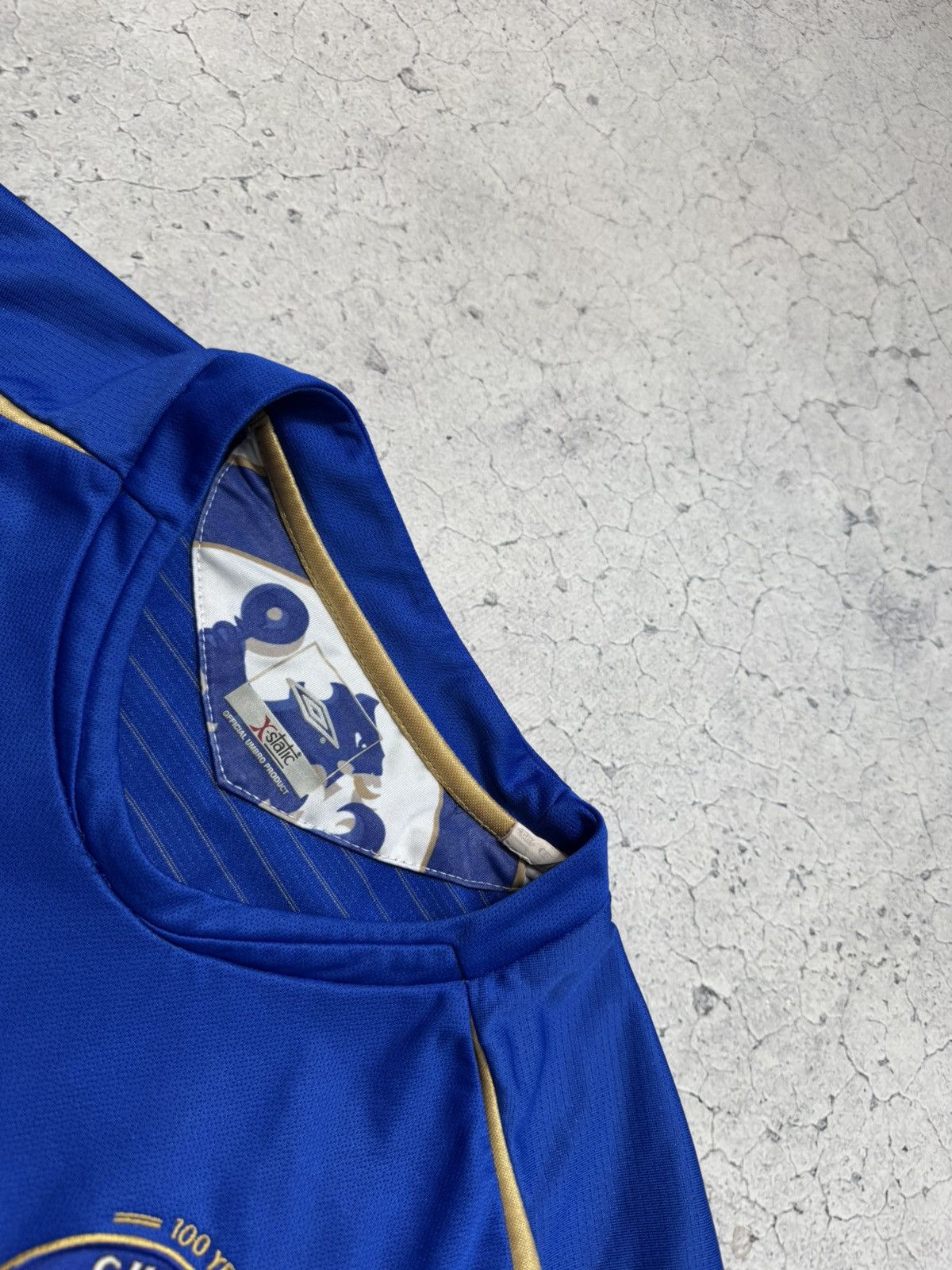 Umbro John Terry #26 Umbro Chelsea 2005/2006 Vintage Soccer Jersey Size US M / EU 48-50 / 2 - 8 Thumbnail