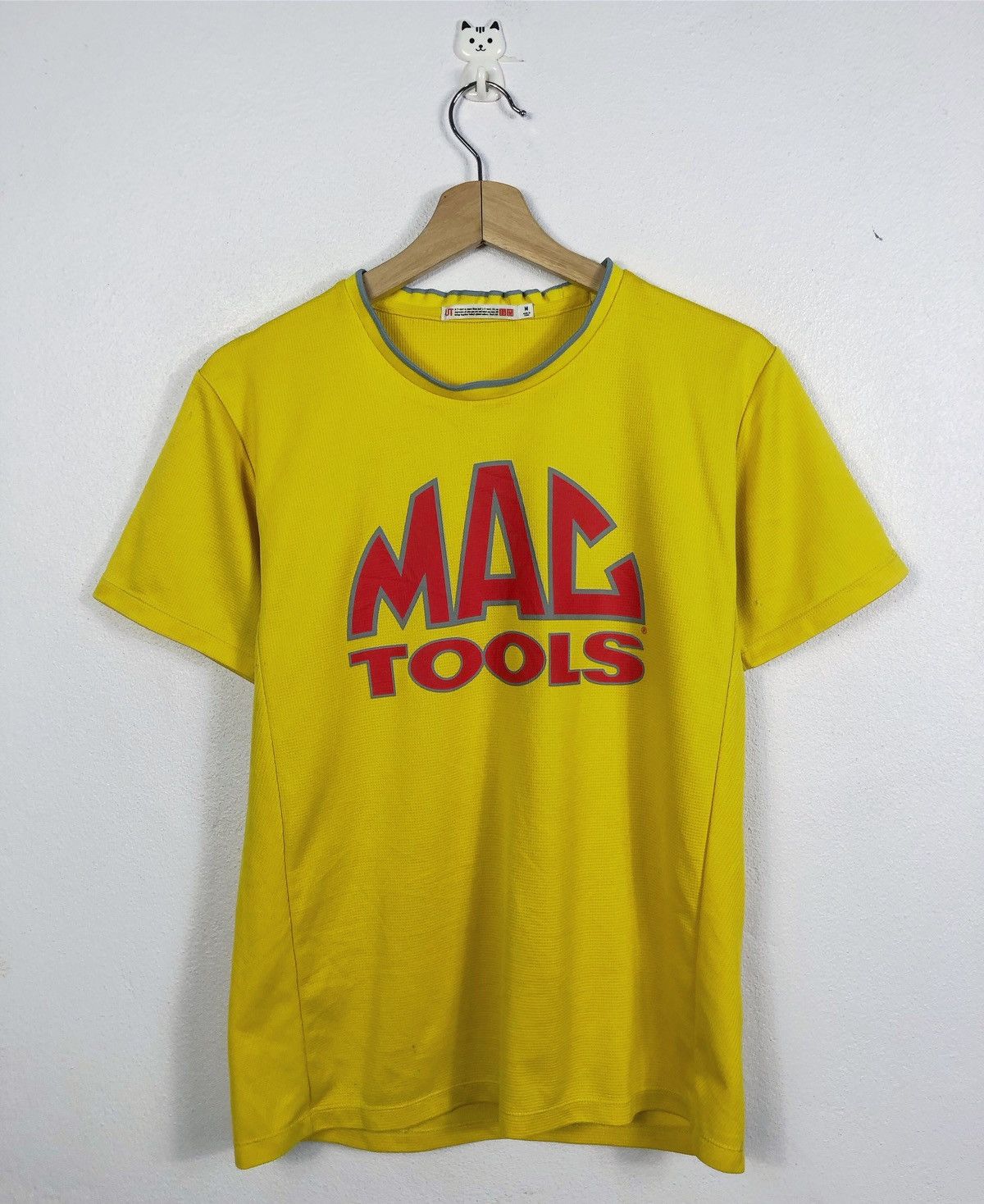 Uniqlo Rare Uniqlo X Mac Tools Tee Size US M / EU 48-50 / 2 - 1 Thumbnail