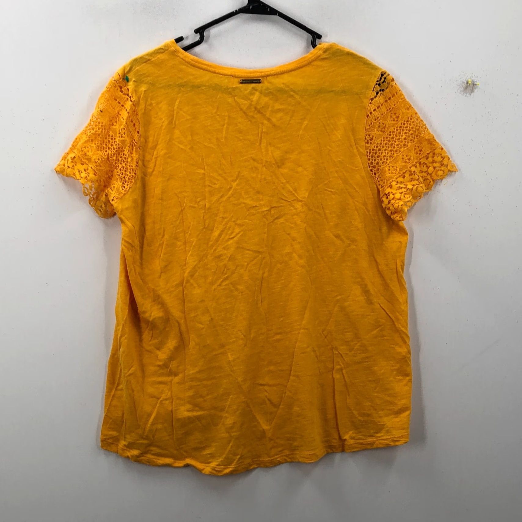 Michael Kors Michael Kors Womens Lace Cap Sleeve Pullover Blouse Yellow Size M Regular Fit Short Sleeve Size M / US 6-8 / IT 42-44 - 2 Thumbnail