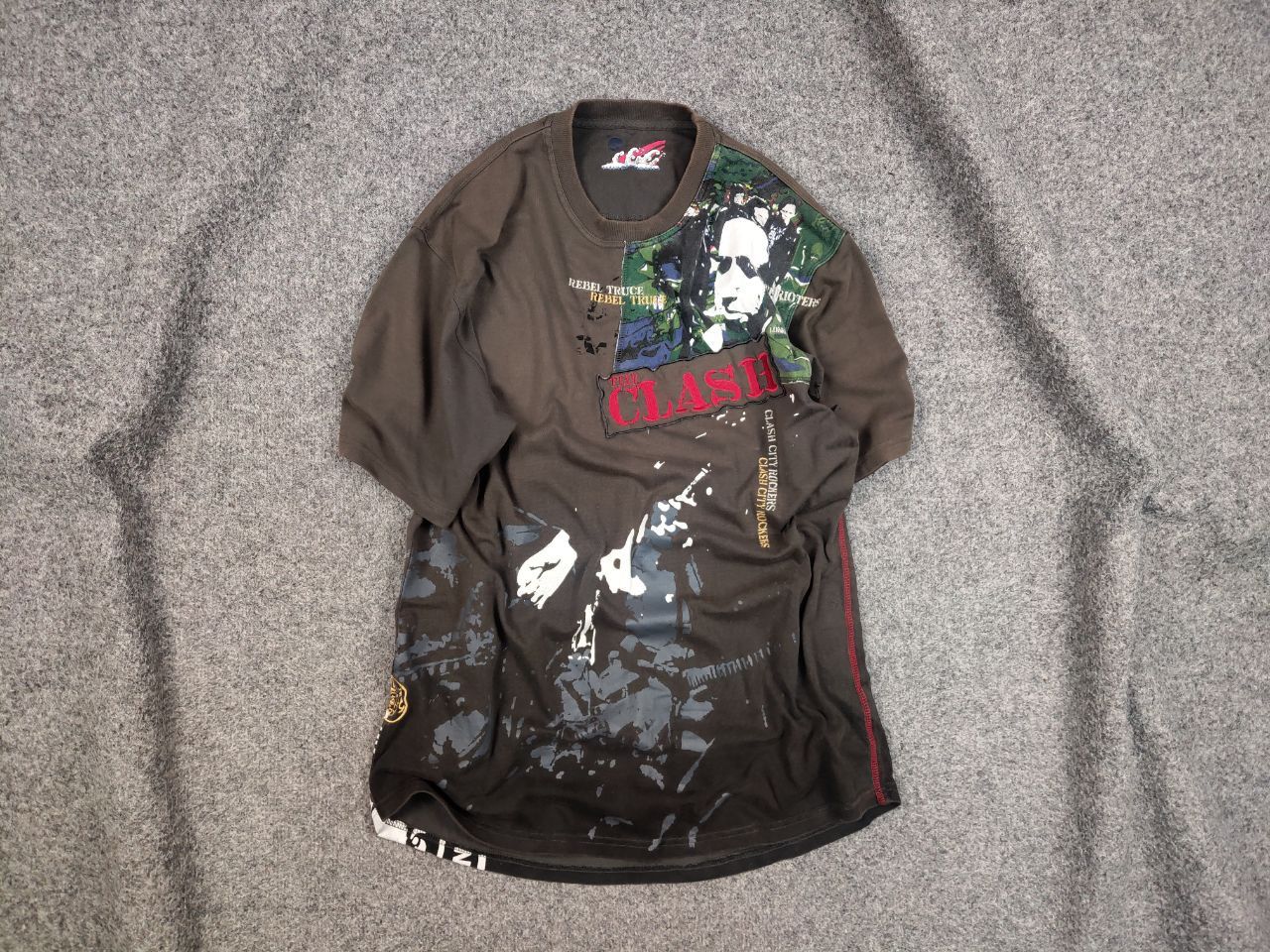 Band Tees Vintage The Clash Rebel Truce printed Band T-shirt 90s Style Size US L / EU 52-54 / 3 - 1 Thumbnail