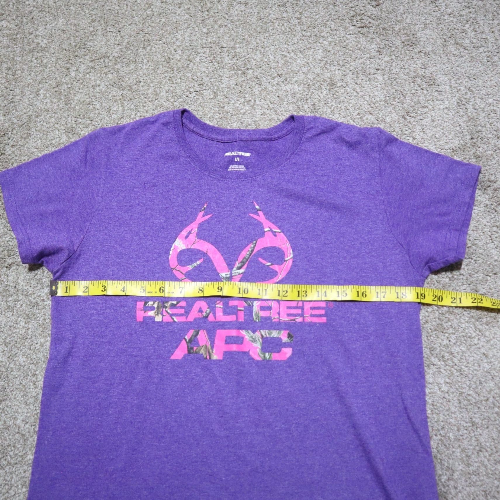 Realtree Realtree APC Purple Short Sleeve Shirt Adult Women's L Size Purple Regular Cotton Blend T-Shirt Women's Shirt 90s Graphic Style: Basic, Casual Size L / US 10 / IT 46 - 4 Thumbnail