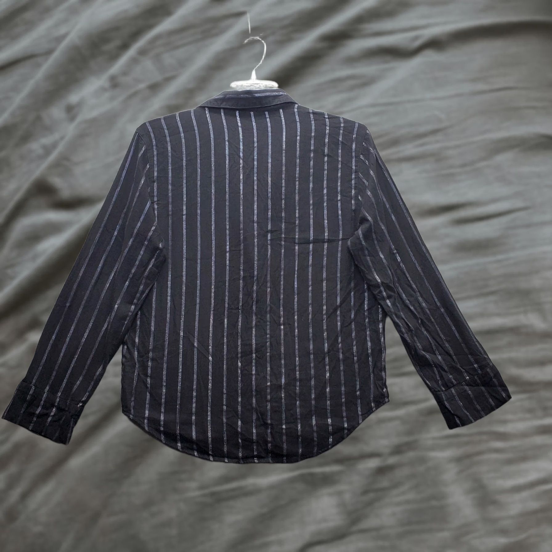 Victoria's Secret Victoria's Secret Shirt Women's S Multicolor Striped Long Sleeve Collared Button-Up - Casual Shirt Womens Size S Size S / US 4 / IT 40 - 1 Thumbnail