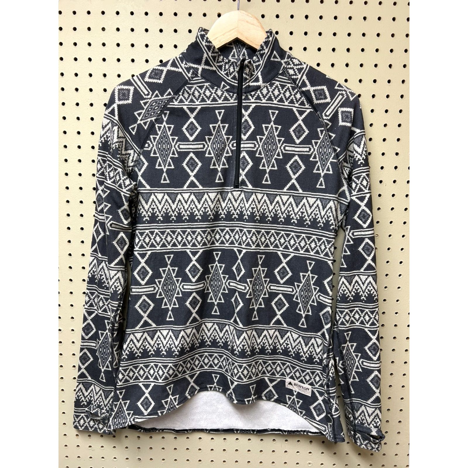 Burton BURTON Sweatshirt Pullover 1/4 Zip Long Sleeve Women's S Gray Southwestern Print Dryride Small Theme Southwestern Activewear Size S / US 4 / IT 40 - 3 Thumbnail