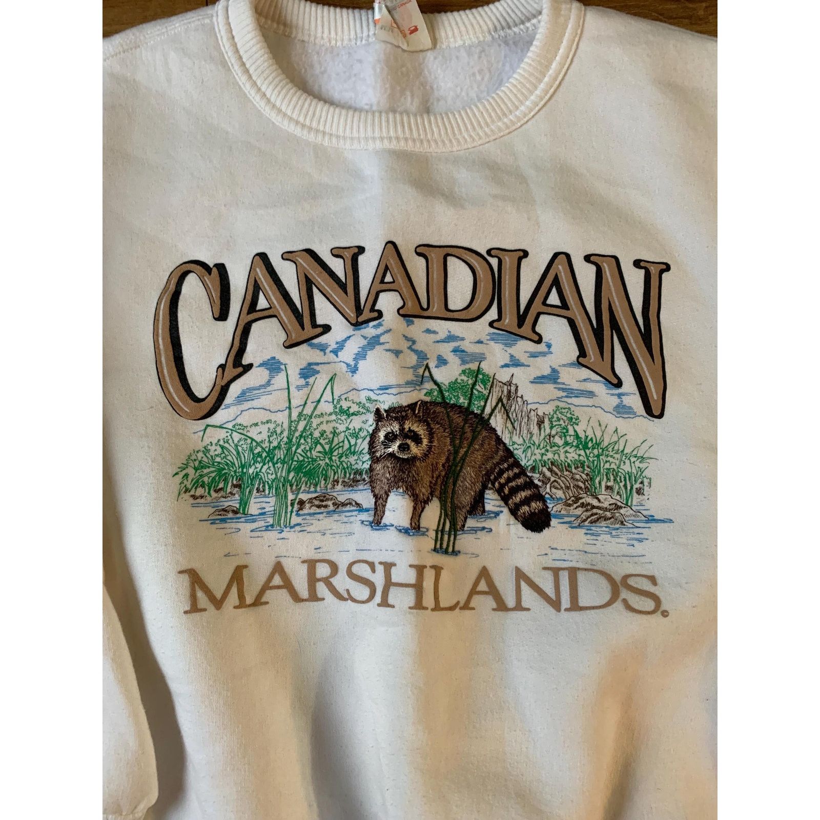 Other Vintage Canadian raccoon Sweatshirt size medium 1990s 80s Size US M / EU 48-50 / 2 - 2 Thumbnail