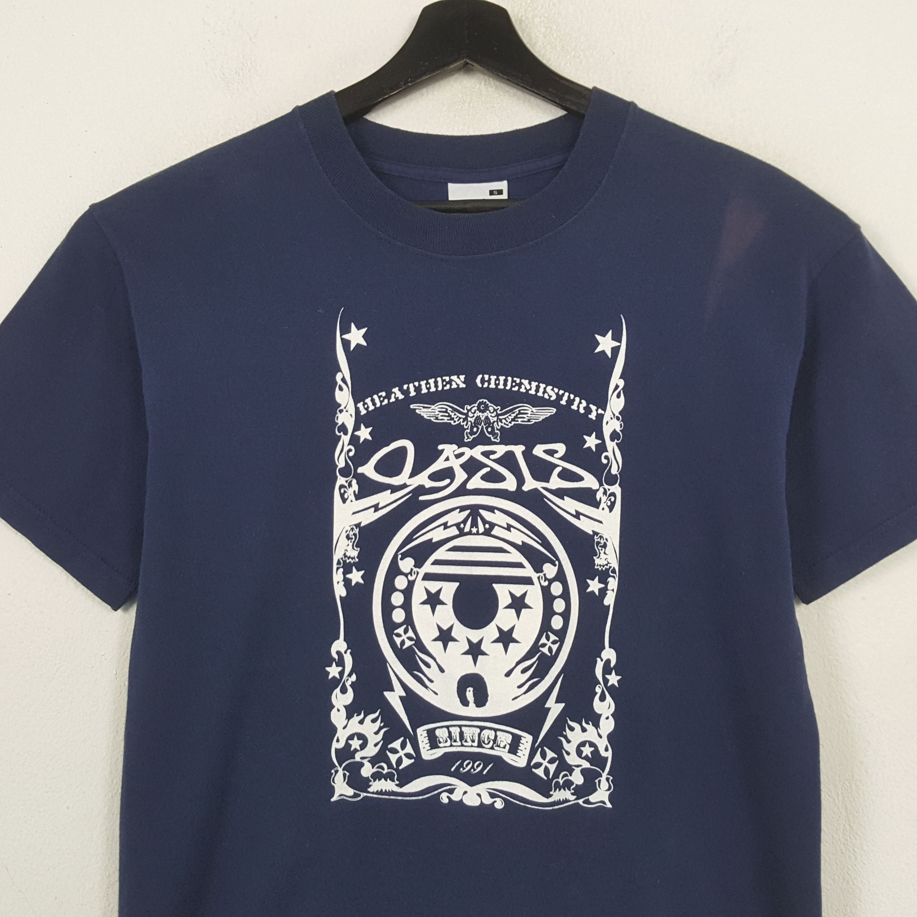 Band Tees Oasis Rock Band Music Tshirt RR4 Size US S / EU 44-46 / 1 - 2 Thumbnail