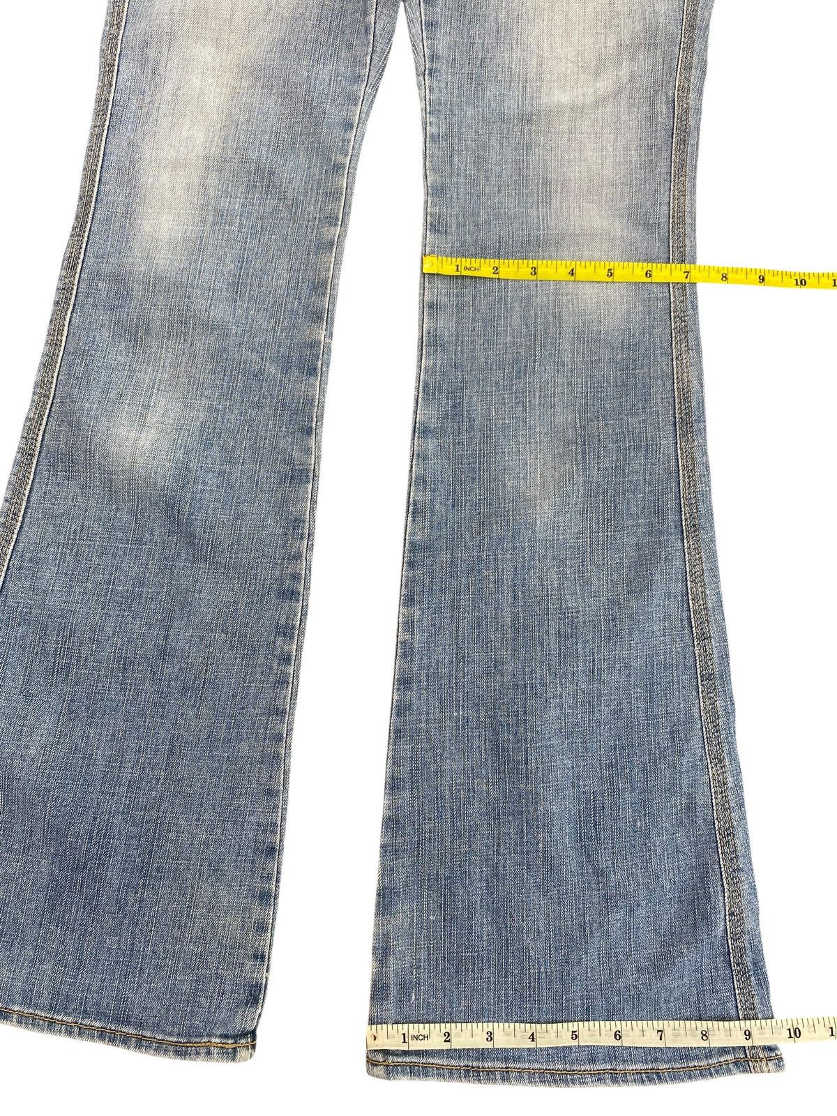 Japanese Brand Queen’s Low Brand Faded Wash Style Flare Jeans Size US 30 / EU 46 - 11 Thumbnail