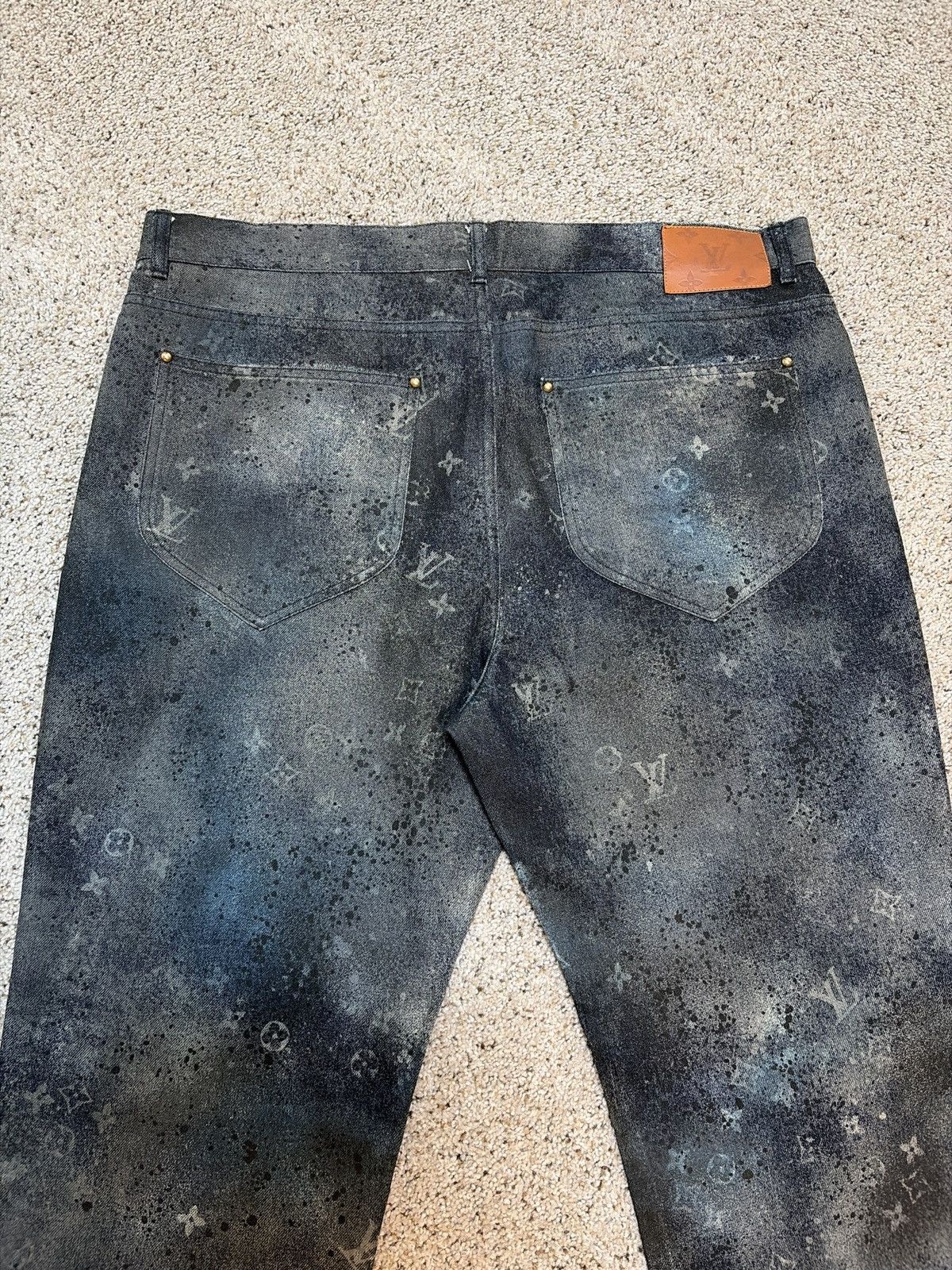 Louis Vuitton Louis Vuitton Galaxy Spray Monogram Slim Fit Jeans Virgil Size US 38 / EU 54 - 12 Thumbnail