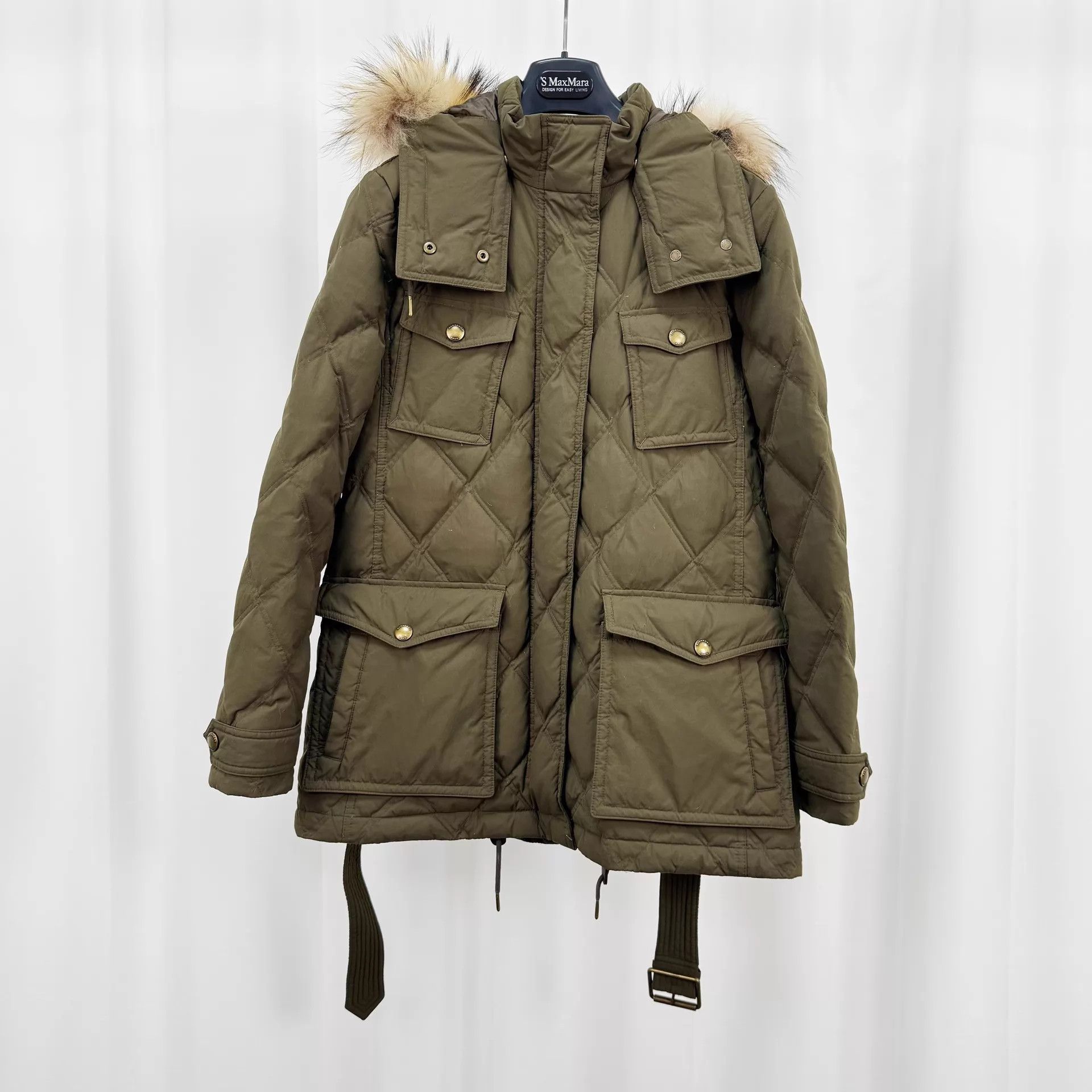 Burberry Burberry quilted fur trim down coat M 99 new Size M / US 6-8 / IT 42-44 - 1 Thumbnail