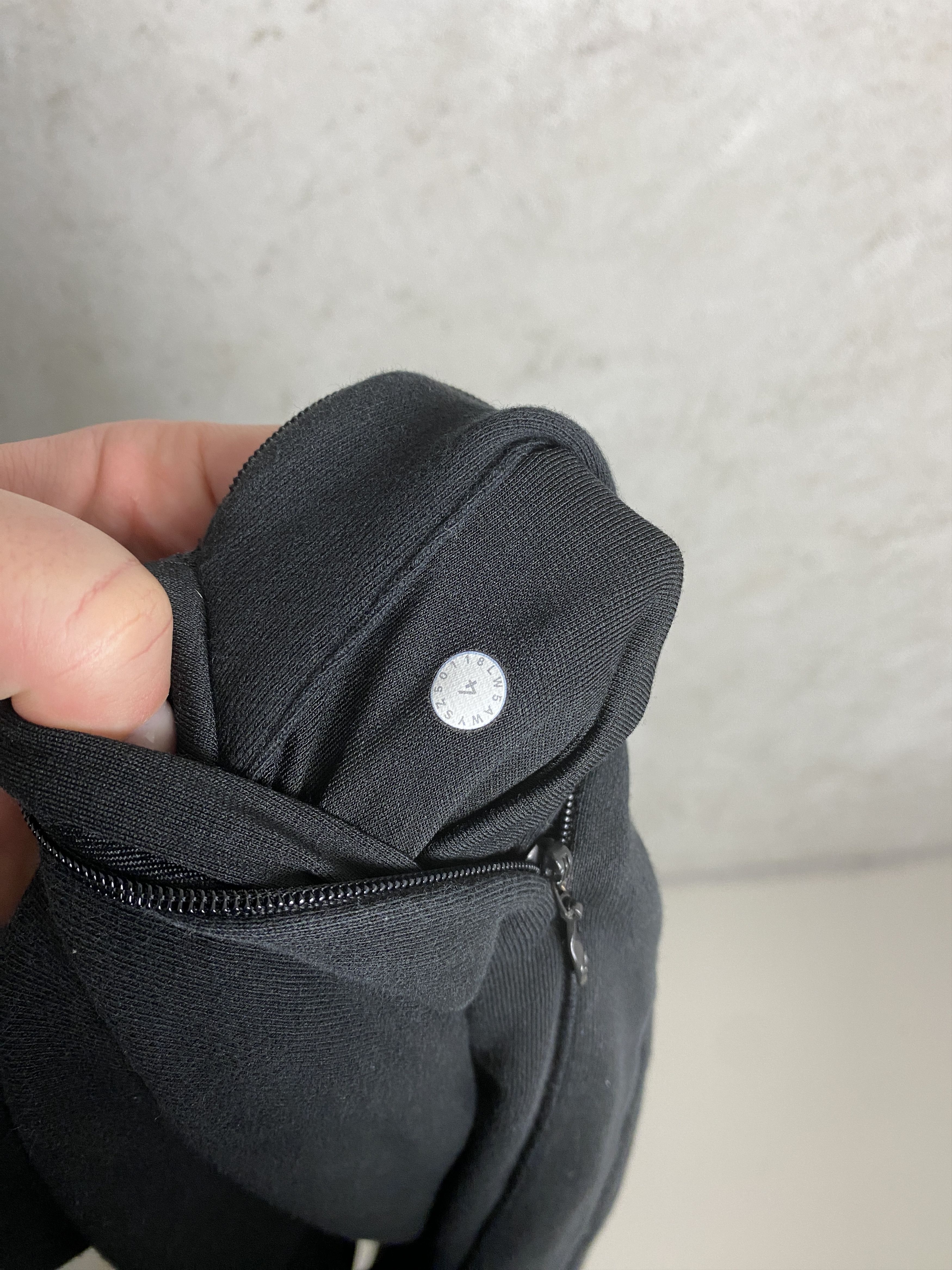 Lululemon Lululemon joggers sweatpants sport gym pilates yoga Size 27" / US 4 / IT 40 - 4 Thumbnail