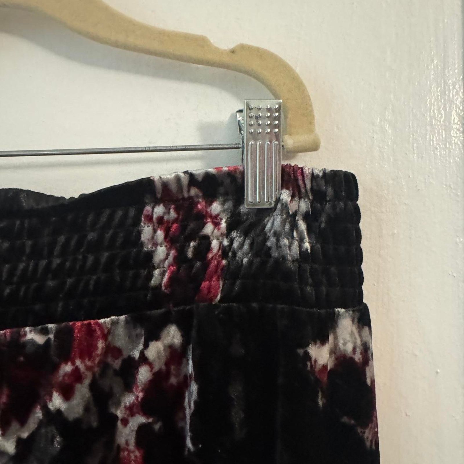 Other Comfy Cozy Wide Leg Whimsigoth Crushed Velvet Black Floral Size US 29 - 3 Thumbnail