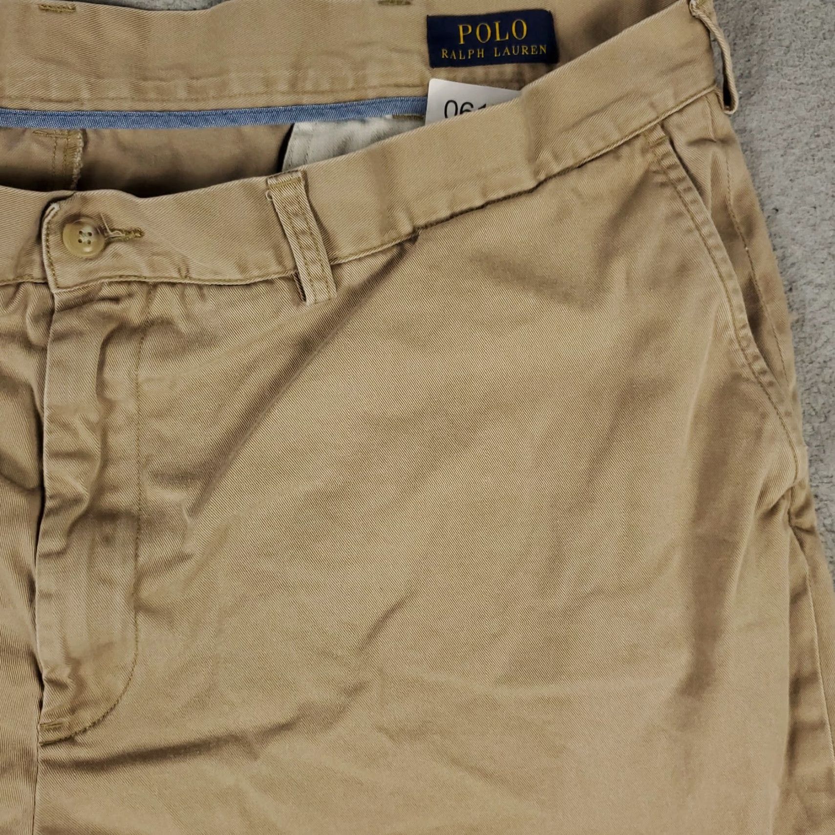 Ralph Lauren VINTAGE Ralph Lauren Shorts Men Size 42 Brown Chino Flat Front Casual Classic Size US 42 / EU 58 - 3 Thumbnail