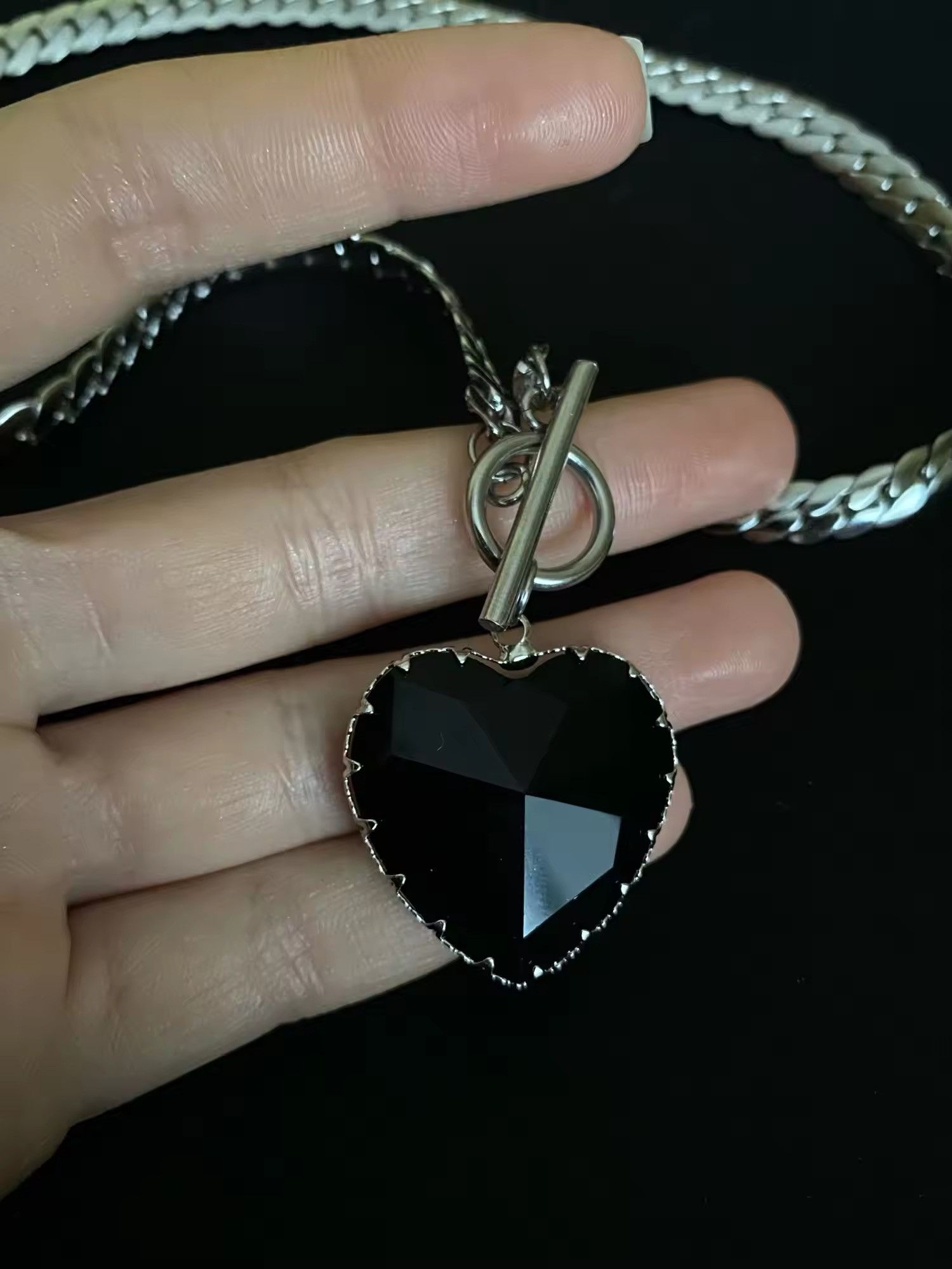 Jewelry Goth Punk Black Heart Necklace Size ONE SIZE - 2 Thumbnail