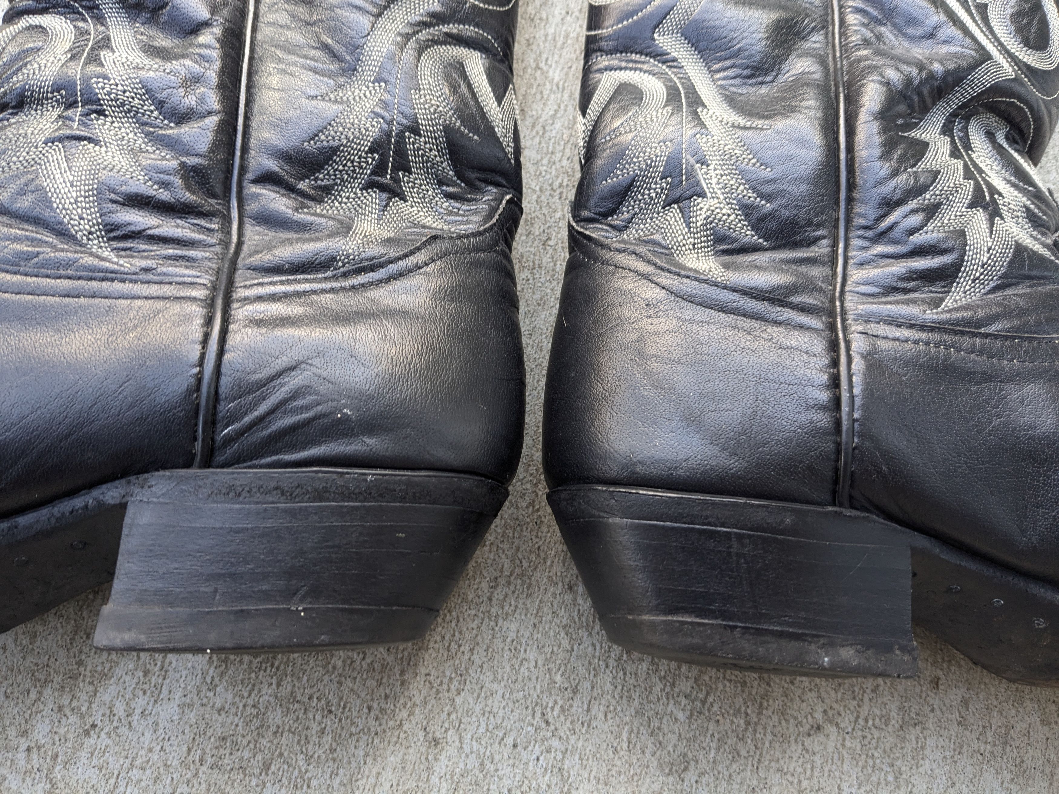 Tony Lama Tony Lama Cowboy Boots Black 9.5 D USA Leather Western Size US 9.5 / EU 42-43 - 12 Thumbnail