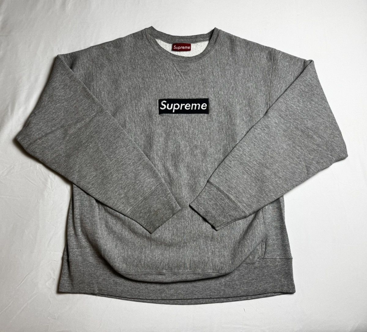 Supreme Supreme Navy on Grey Box Logo Crewneck 1997 Size US L / EU 52-54 / 3 - 2 Thumbnail