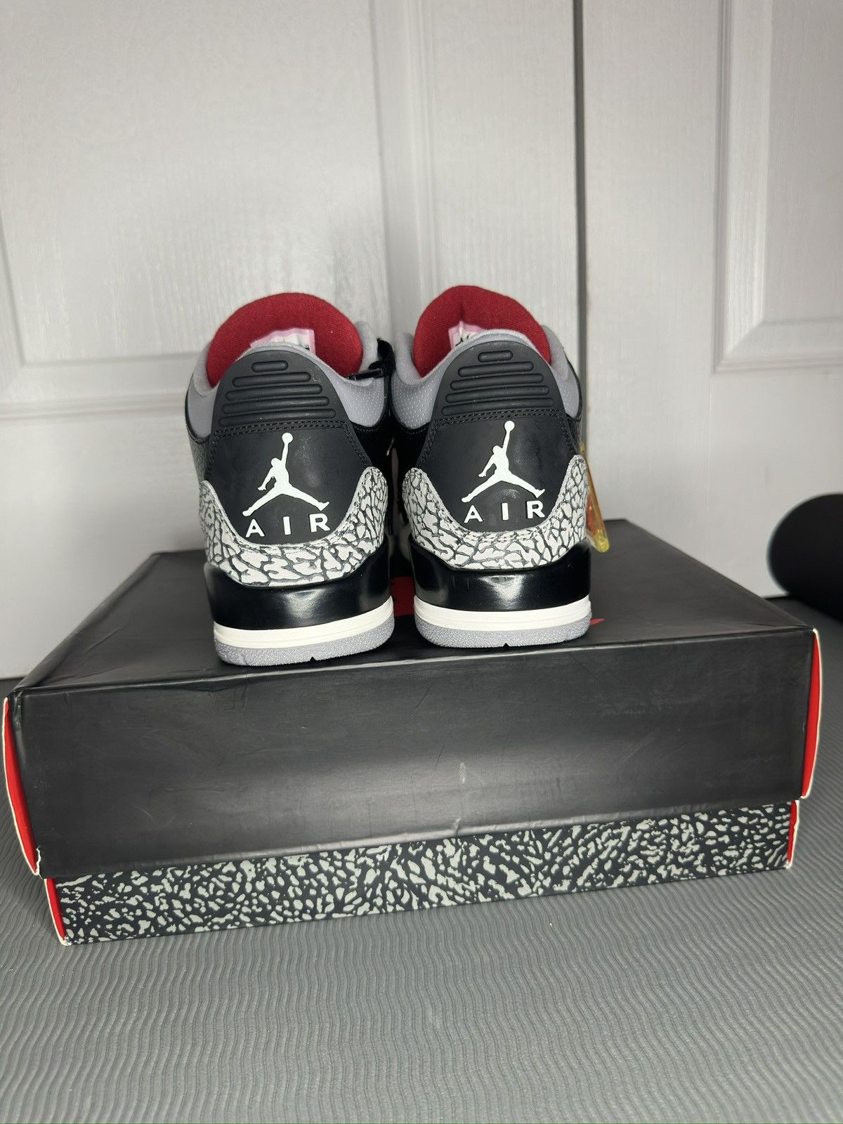 Jordan Brand 2011 Air Jordan 3 black cement Size US 10 / EU 43 - 3 Thumbnail