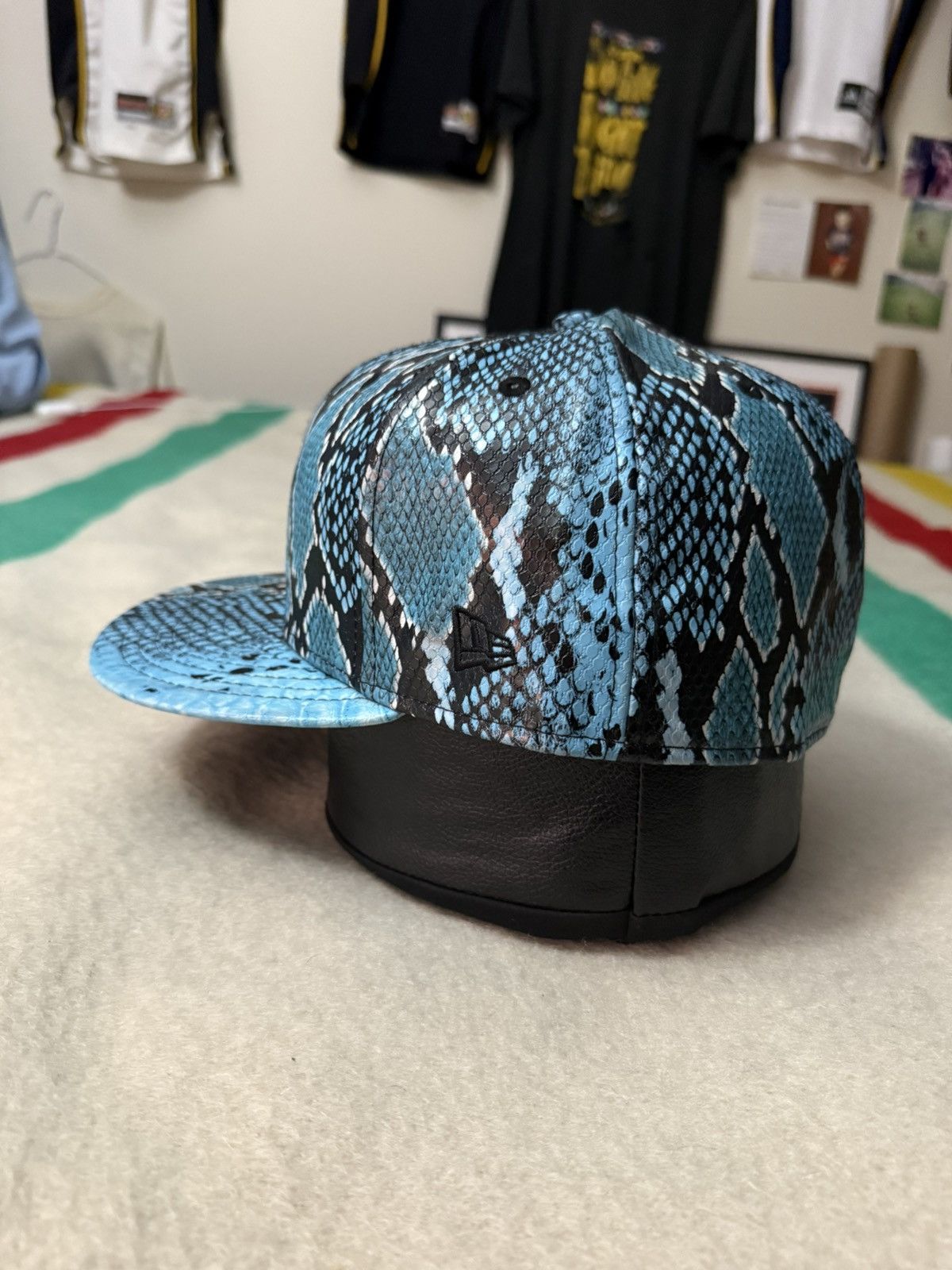 Jeremy Scott 2013 Jeremy Scott New Era Blue Black Snakeskin Hat Size 8 Size ONE SIZE - 8 Thumbnail