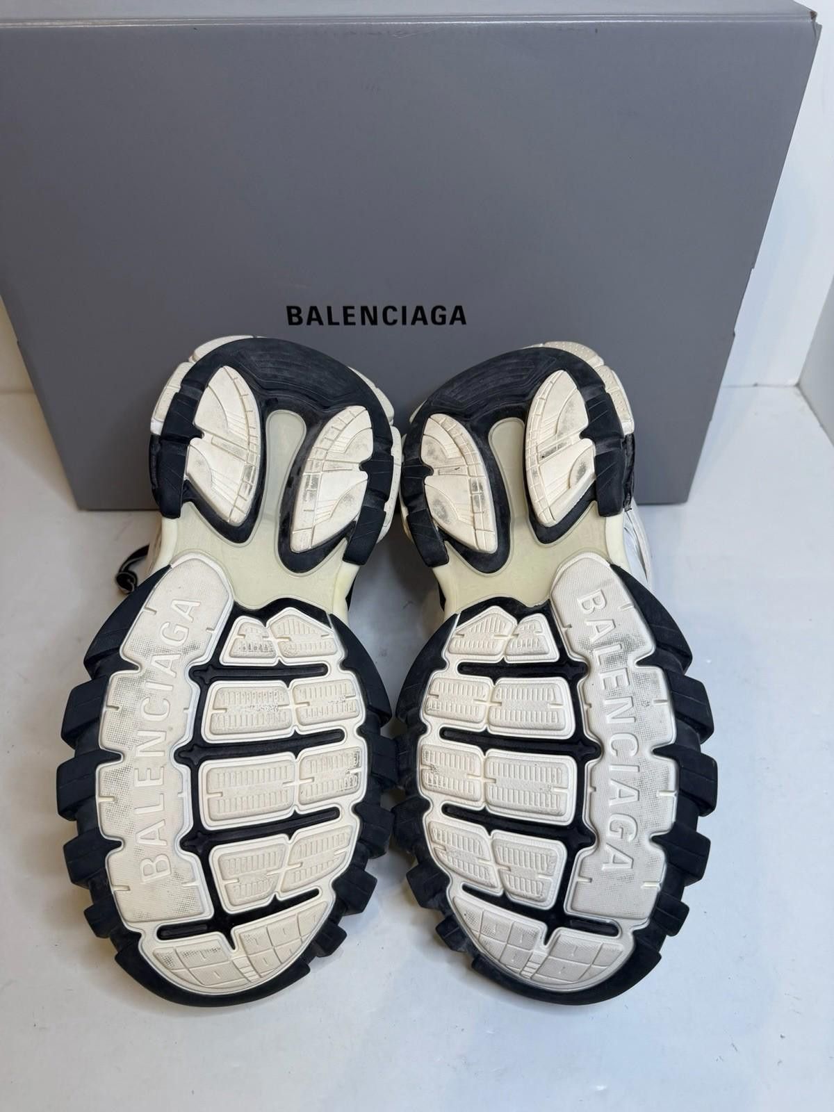 Balenciaga Balenciaga Track Sneakers Black/White SZ 40 Brand New Size US 7 / EU 40 - 7 Thumbnail