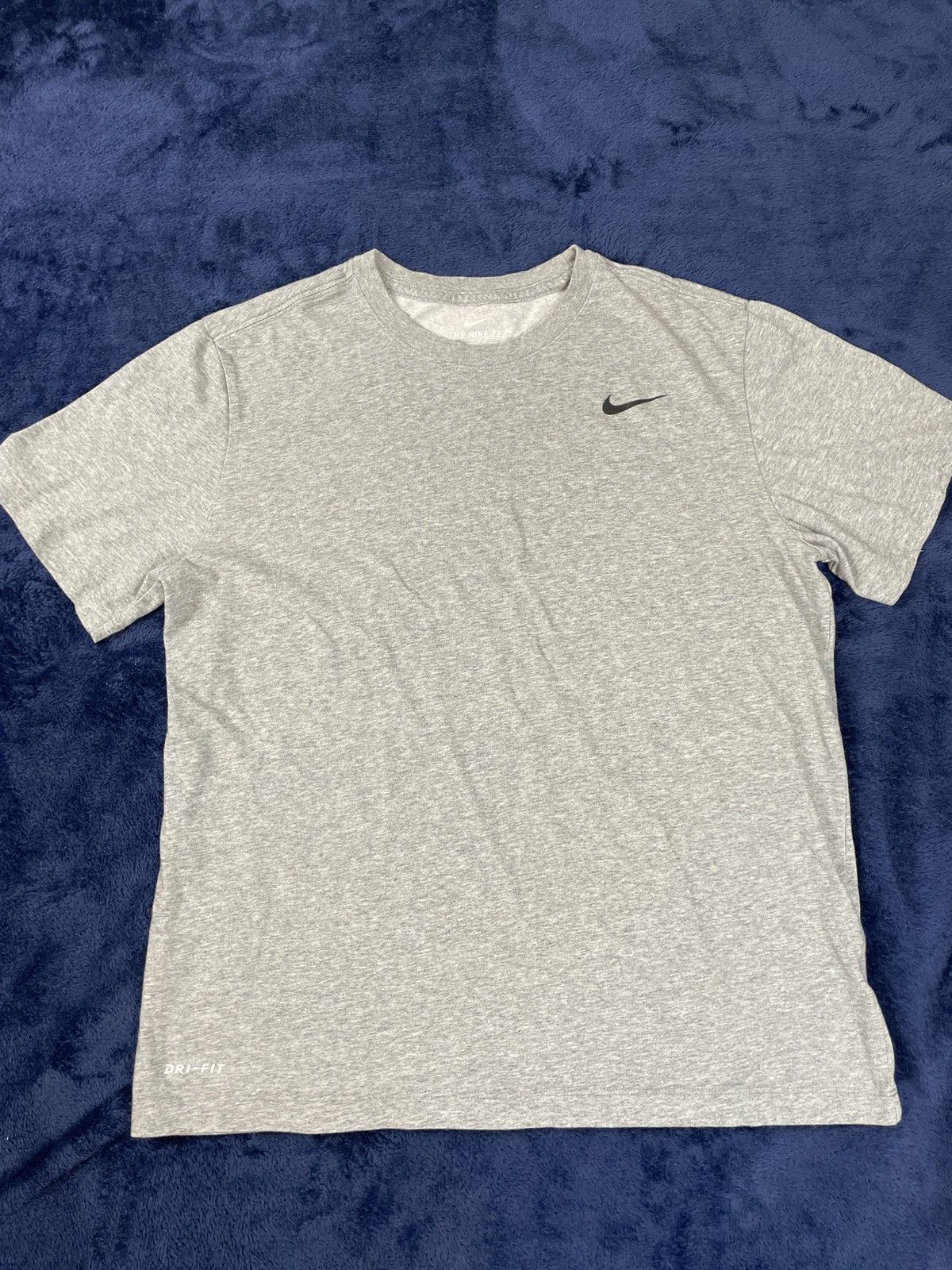 Nike Nike Dri-FIT Legend Fitness T-Shirt Men’s M Grey – Athletic Size US M / EU 48-50 / 2 - 1 Thumbnail