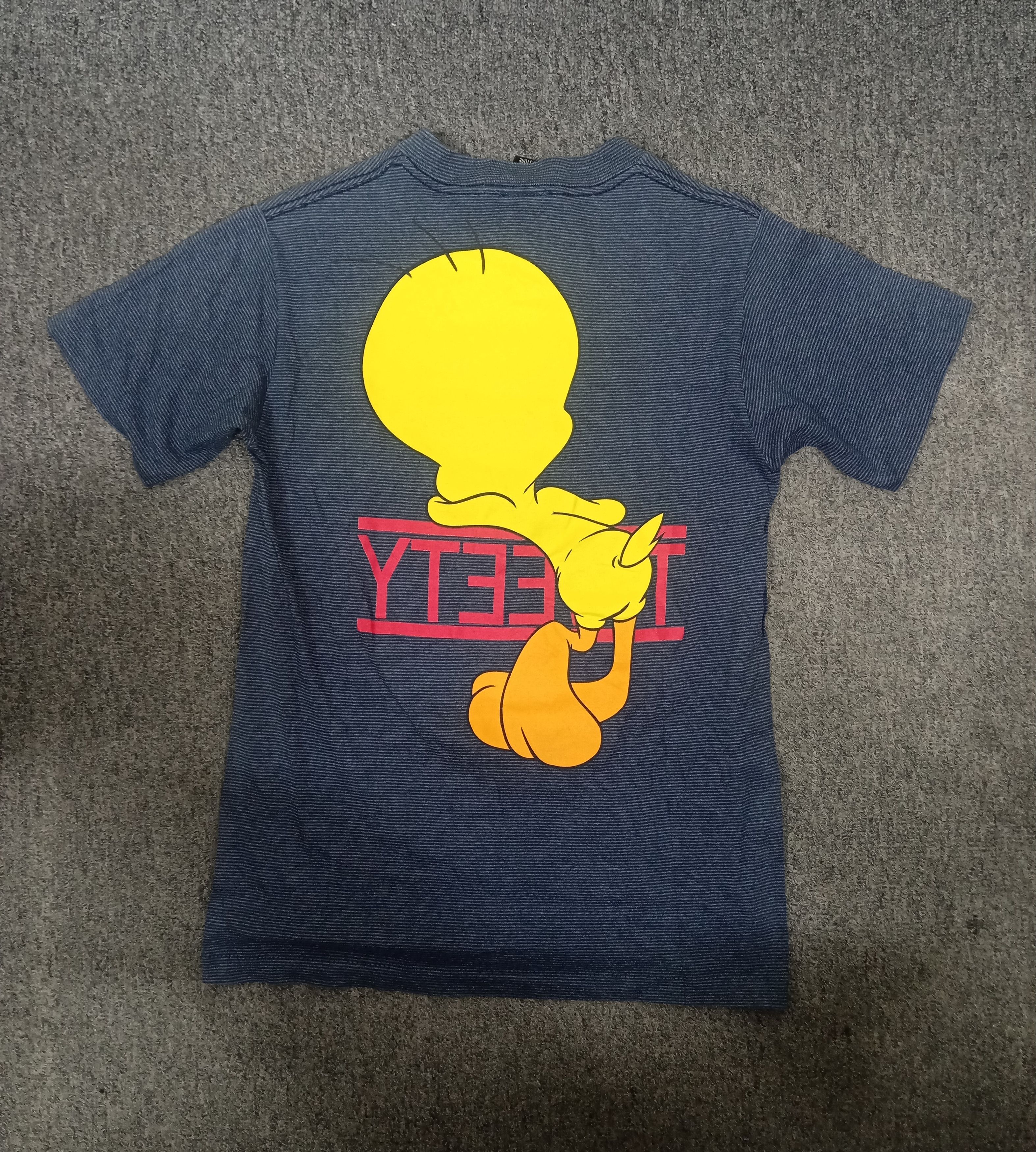 Vintage × Warner Bros Vintage 1998 Warner Bros Tweety Bird Mirror Print Tee Size US S / EU 44-46 / 1 - 2 Thumbnail