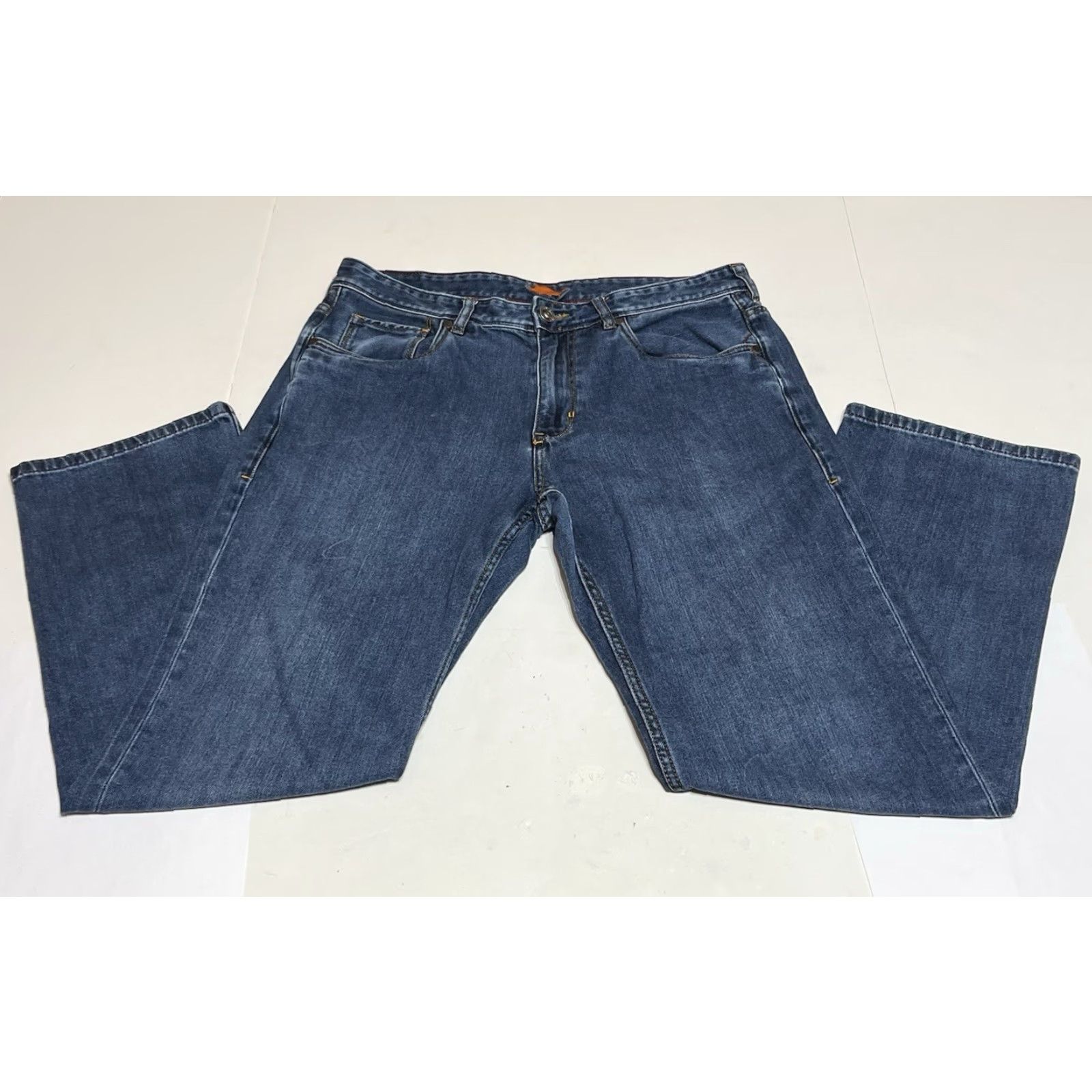 Tommy Bahama Tommy Bahama Antigua Cove Authentic Jeans Mens 34x30 34x28 Blue Denim Straight 5-Pocket Mid Rise Regular Size Type: Regular Size US 34 / EU 50 - 2 Thumbnail
