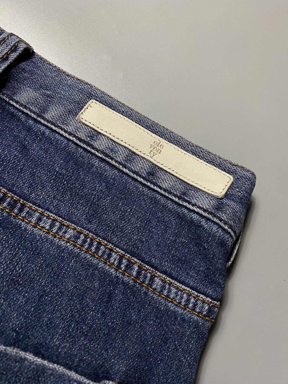 Eleventy 🔥ELEVENTY CLASSIC DEMIN PANTS Size US 33 - 7 Thumbnail