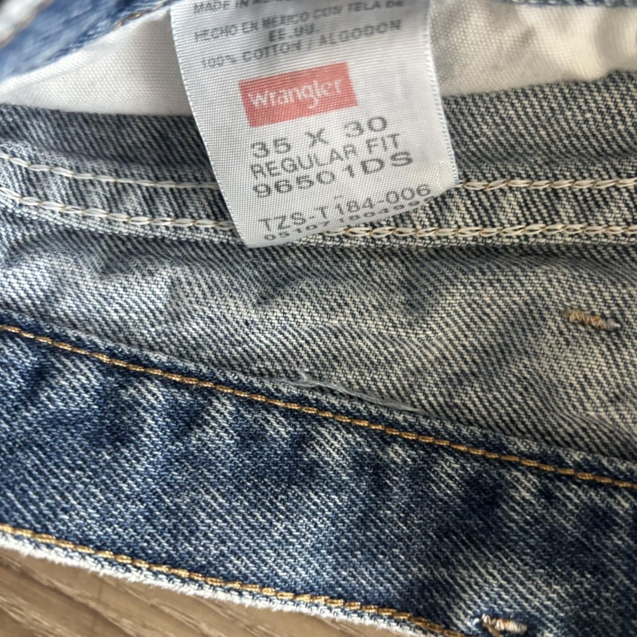 Vintage Crazy Vintage Y2K/2000s Light Wash Workwear Essential Denim Jeans! 35x30 Size US 35 - 8 Thumbnail