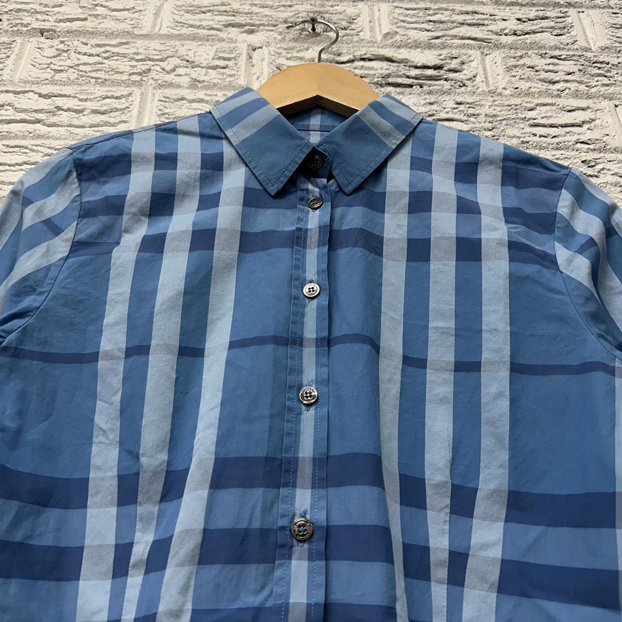 Burberry Burberry London Button Up Plaid Check Shirt Women’s Size 4 Size S / US 4 / IT 40 - 1 Thumbnail