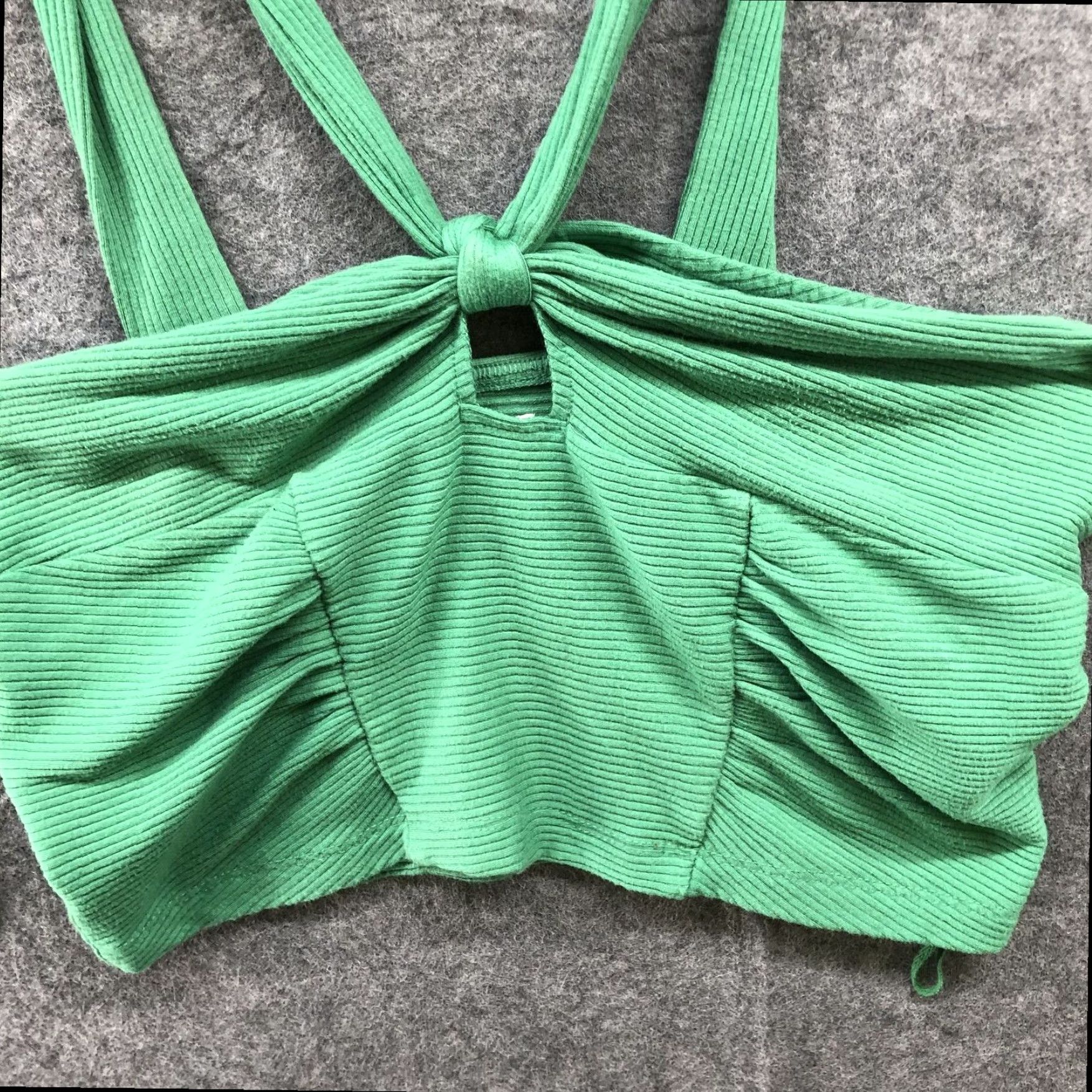 Urban Outfitters Urban Outfitters Green Cropped Halter Tank Top Womens L Lightweight Stretch Size L / US 10 / IT 46 - 4 Thumbnail