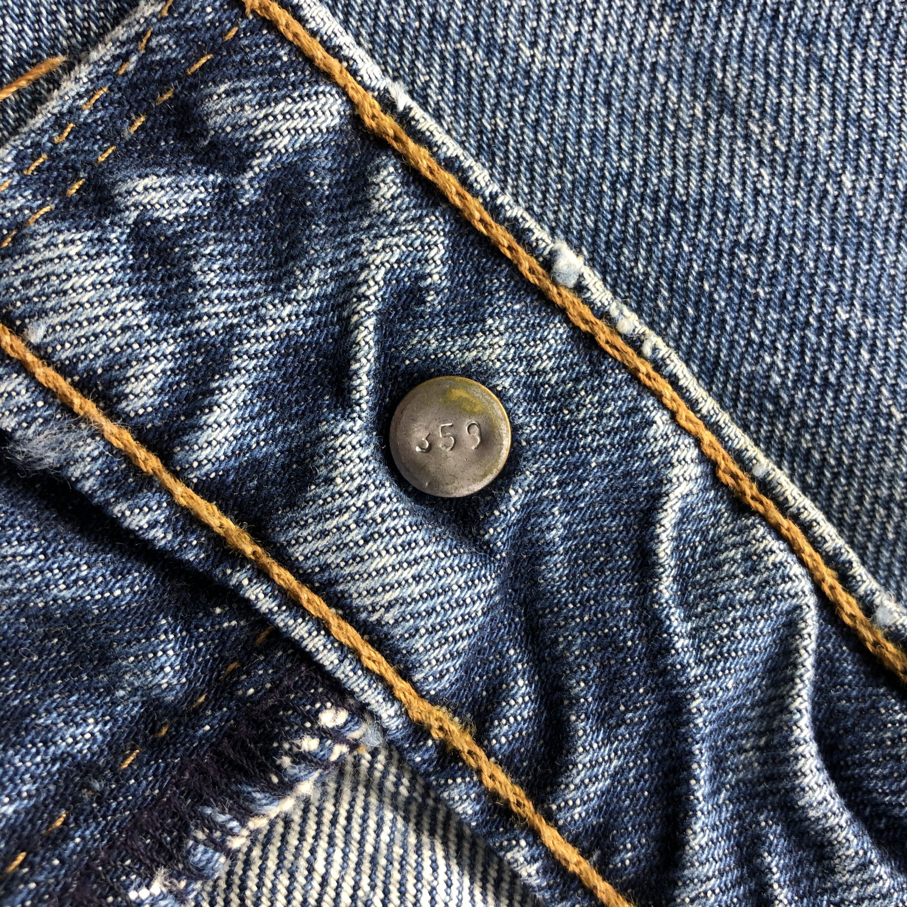 Levi's Vintage Levis 519 Jeans Medium Wash Denim KJ1863 Size US 33 - 9 Thumbnail