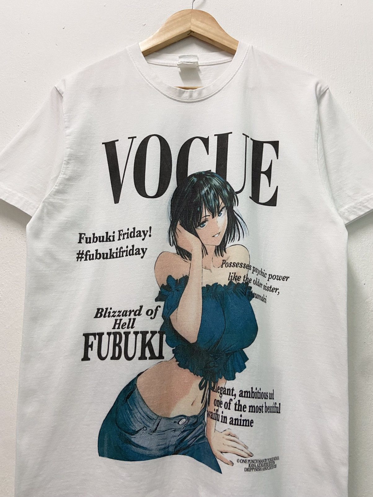 Anime × Japanese Brand × Pervert 2000's Bootleg Anime One Punch Man Fubuki Vogue T-Shirt Size US M / EU 48-50 / 2 - 3 Thumbnail