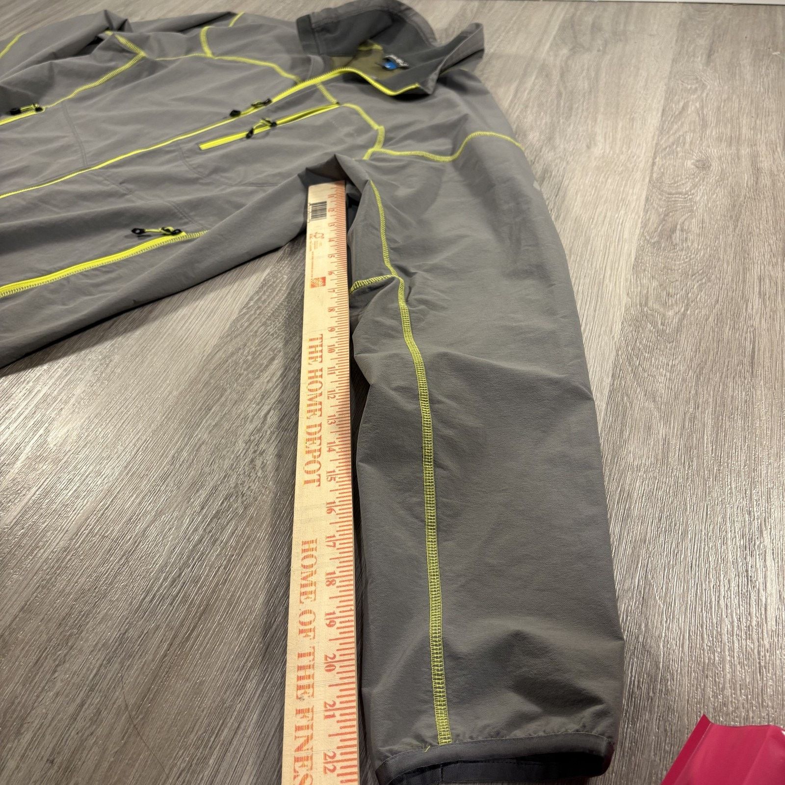 Eddie Bauer Eddie Bauer Men’s Full Zip Softshell Jacket Grey Neon Lime L Size US L / EU 52-54 / 3 - 6 Thumbnail