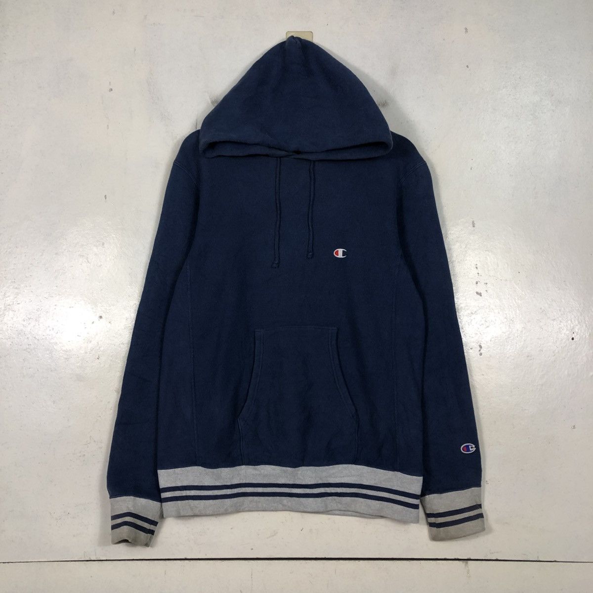 Vintage 📌Vintage Hoodie Pull Over Champion Reverse Wave Size US M / EU 48-50 / 2 - 3 Thumbnail