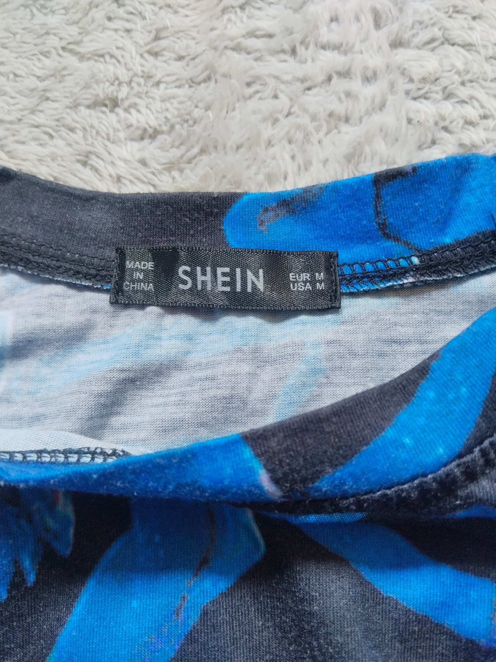 Shein SHEIN FULL PRINT HORROR SKULLS GRAPHIC BLUE T SHIRT Size US M / EU 48-50 / 2 - 5 Thumbnail