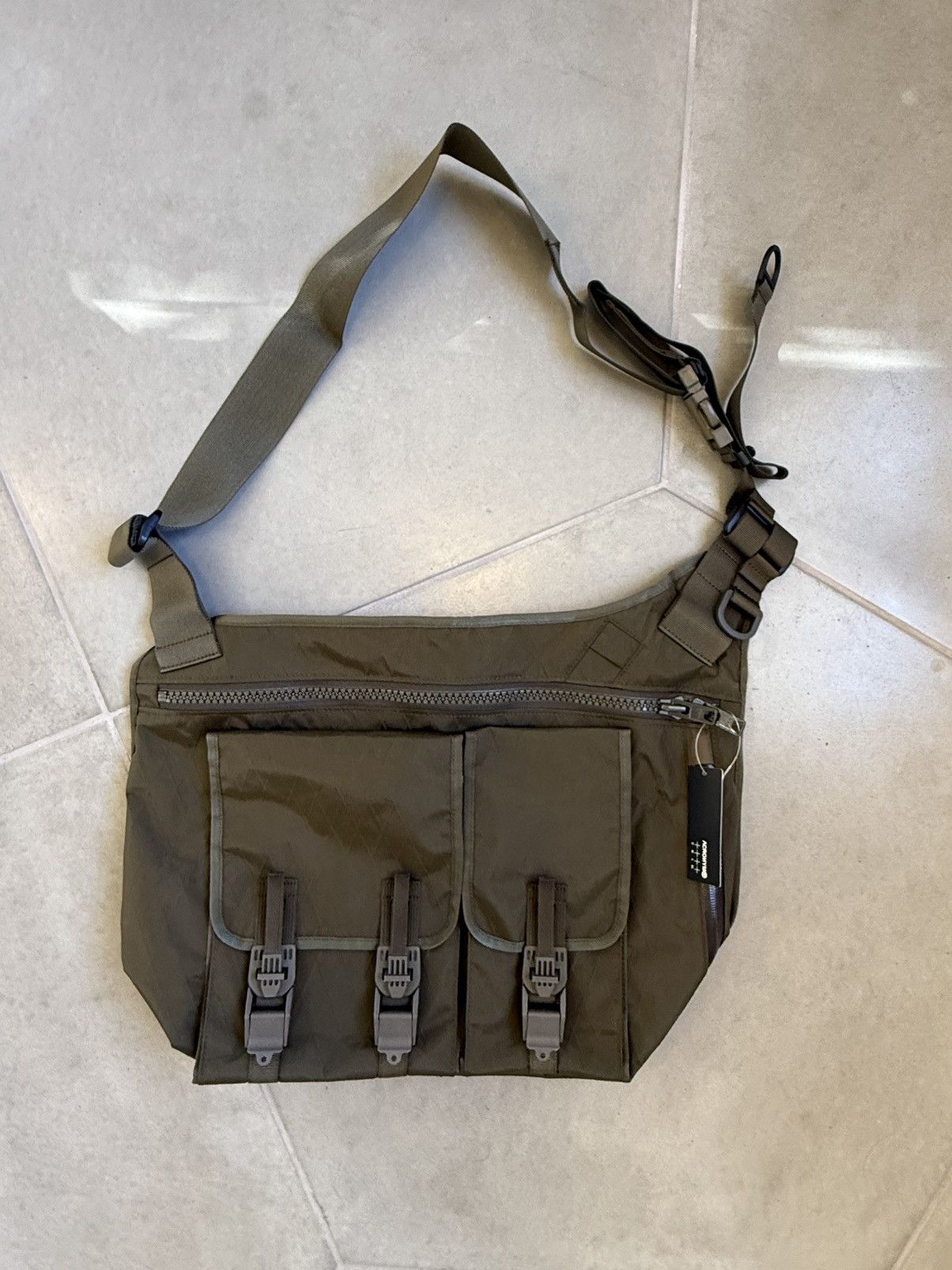 antuonan ACRONYM 3A-1-MIX OLIVE 3A-1-MIX | ACRONYM®