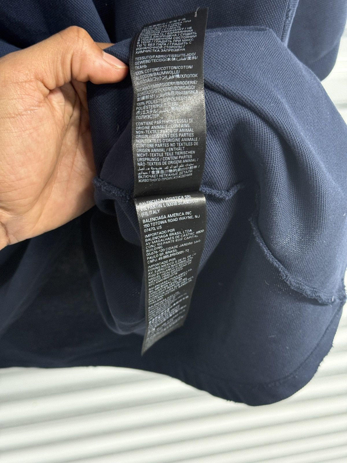 Balenciaga FW22 Balenciaga Paris Pony Polo Size US S / EU 44-46 / 1 - 6 Thumbnail