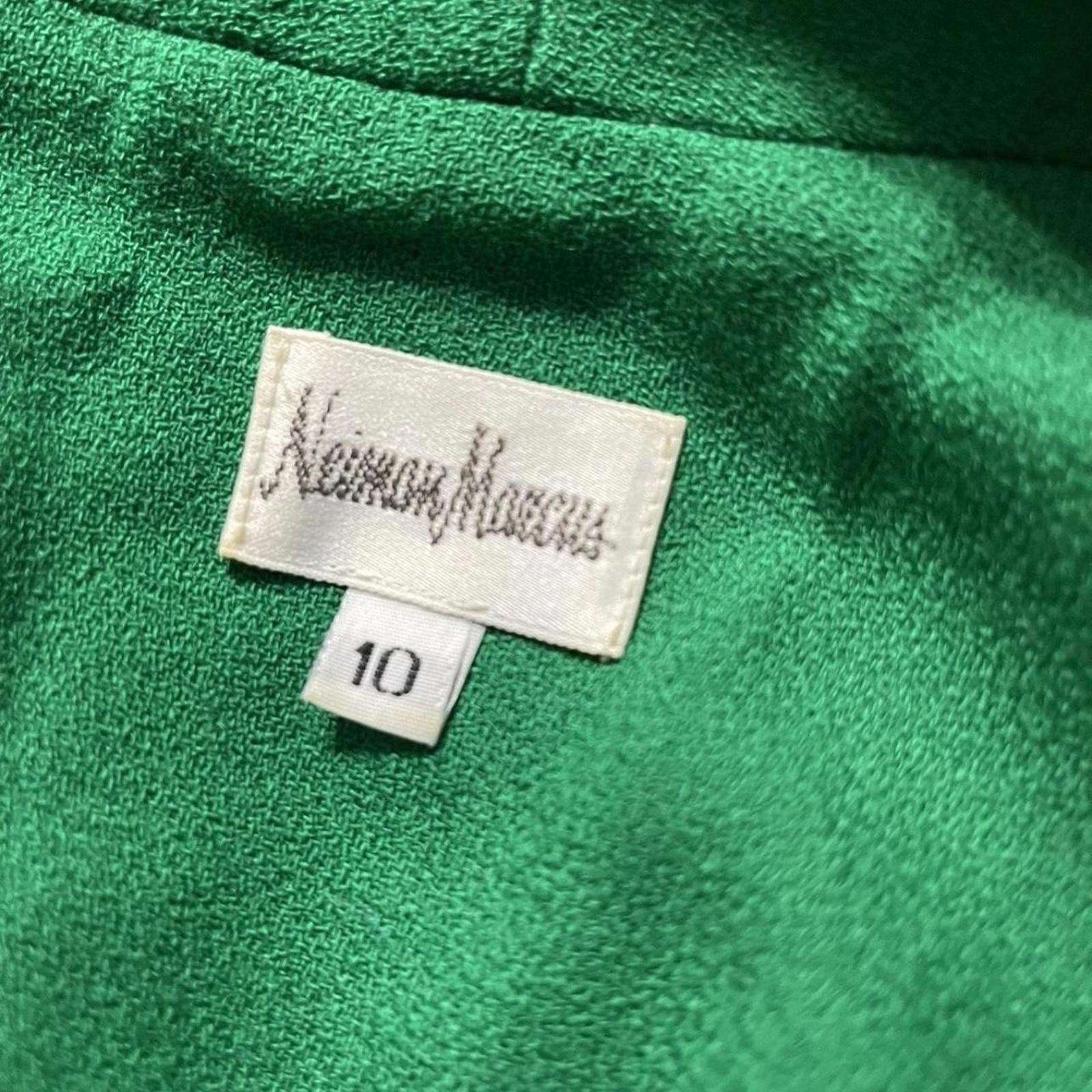 Neiman Marcus Vintage Neiman Marcus Skirt Suit Size 8 Wool. . Size M / US 6-8 / IT 42-44 - 4 Thumbnail