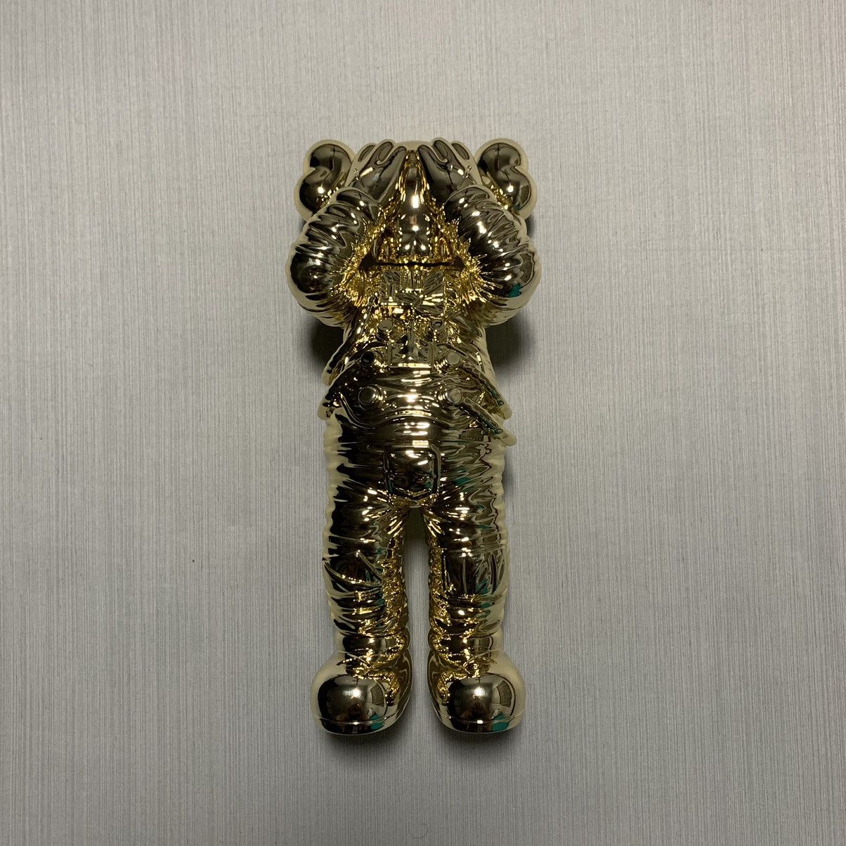 Kaws KAWS Holiday Space Figure Gold Size ONE SIZE - 1 Thumbnail