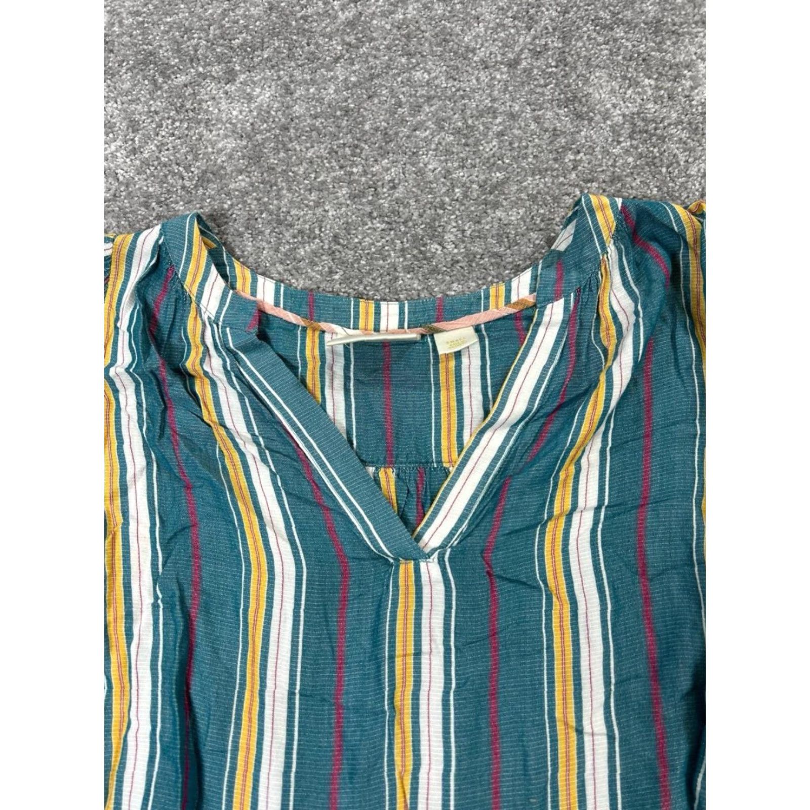 Vintage Maeve Womens Small Blue Yellow Red Shirt Blouse V-Neck Long Sleeve Rayon Casual Classic Knit Size S / US 4 / IT 40 - 2 Thumbnail