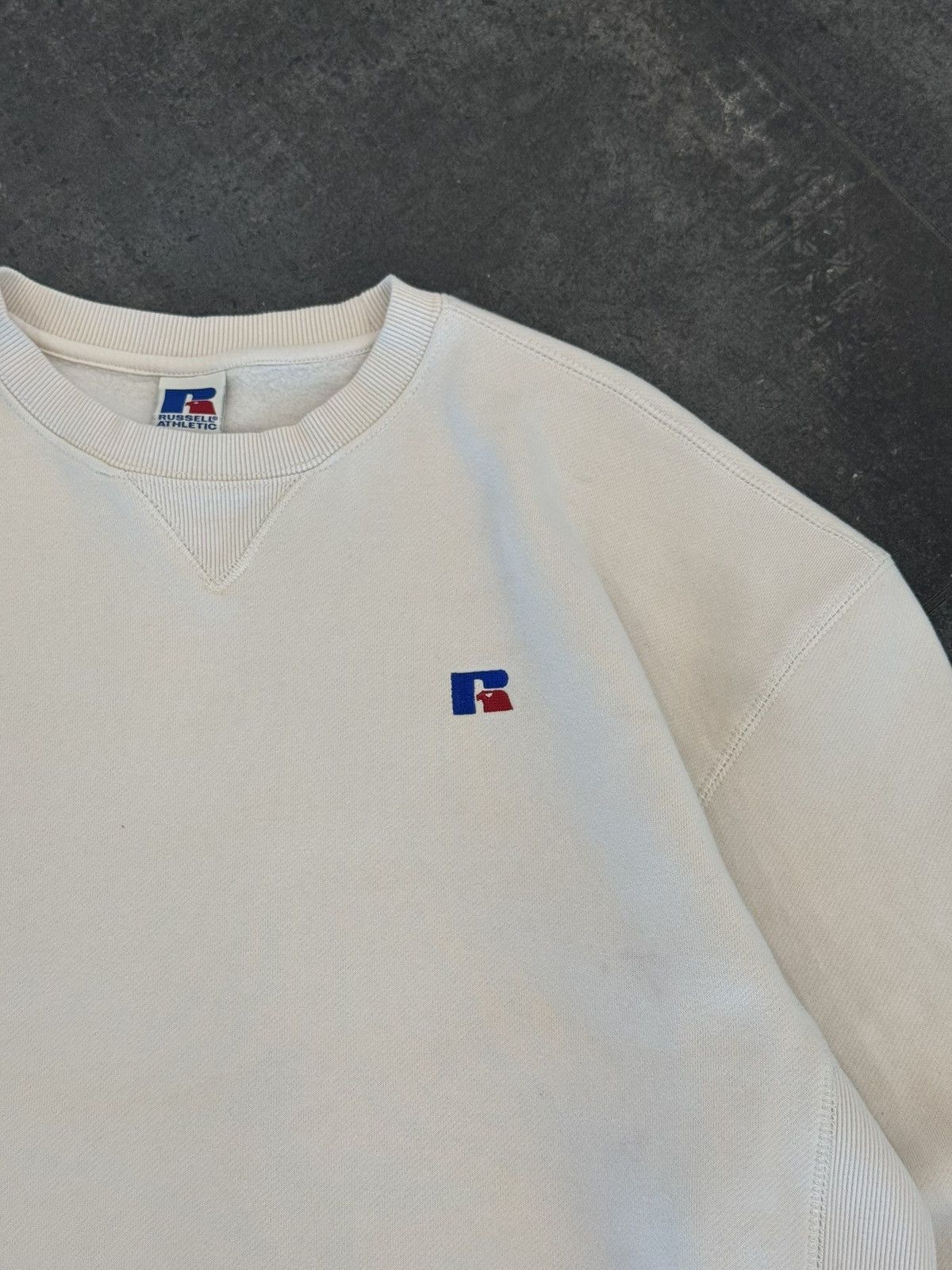 Russell Athletic Vintage Y2K Russell Athletic Crewneck Sweatshirt Size US XL / EU 56 / 4 - 9 Thumbnail