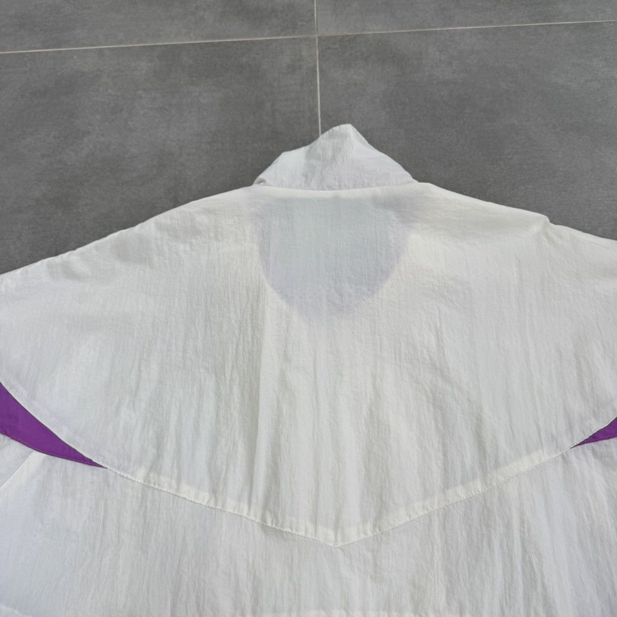 Diadora Vintage Diadora 90s Nylon Track Jacket Windbreaker Size XL Size US XL / EU 56 / 4 - 18 Thumbnail